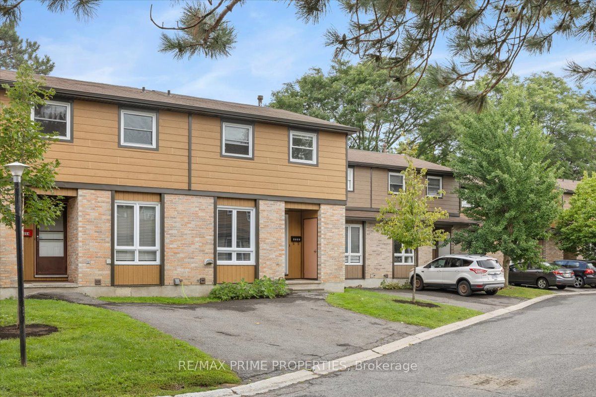 6252 Castille Court 29, Orleans - Convent Glen and Area, ON K1C 1X5