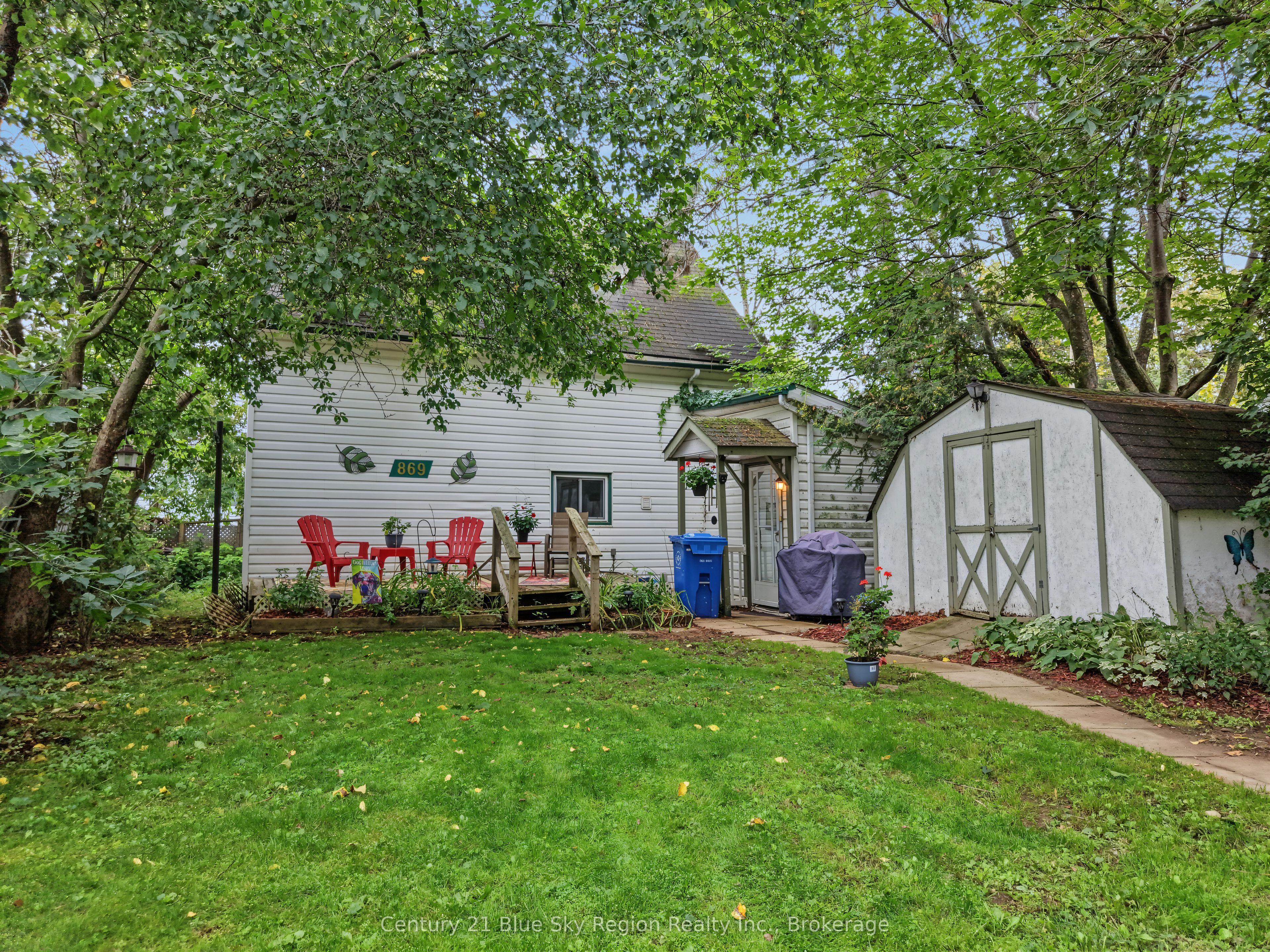 869 FERGUSON Street, North Bay, ON P1B 1Y9