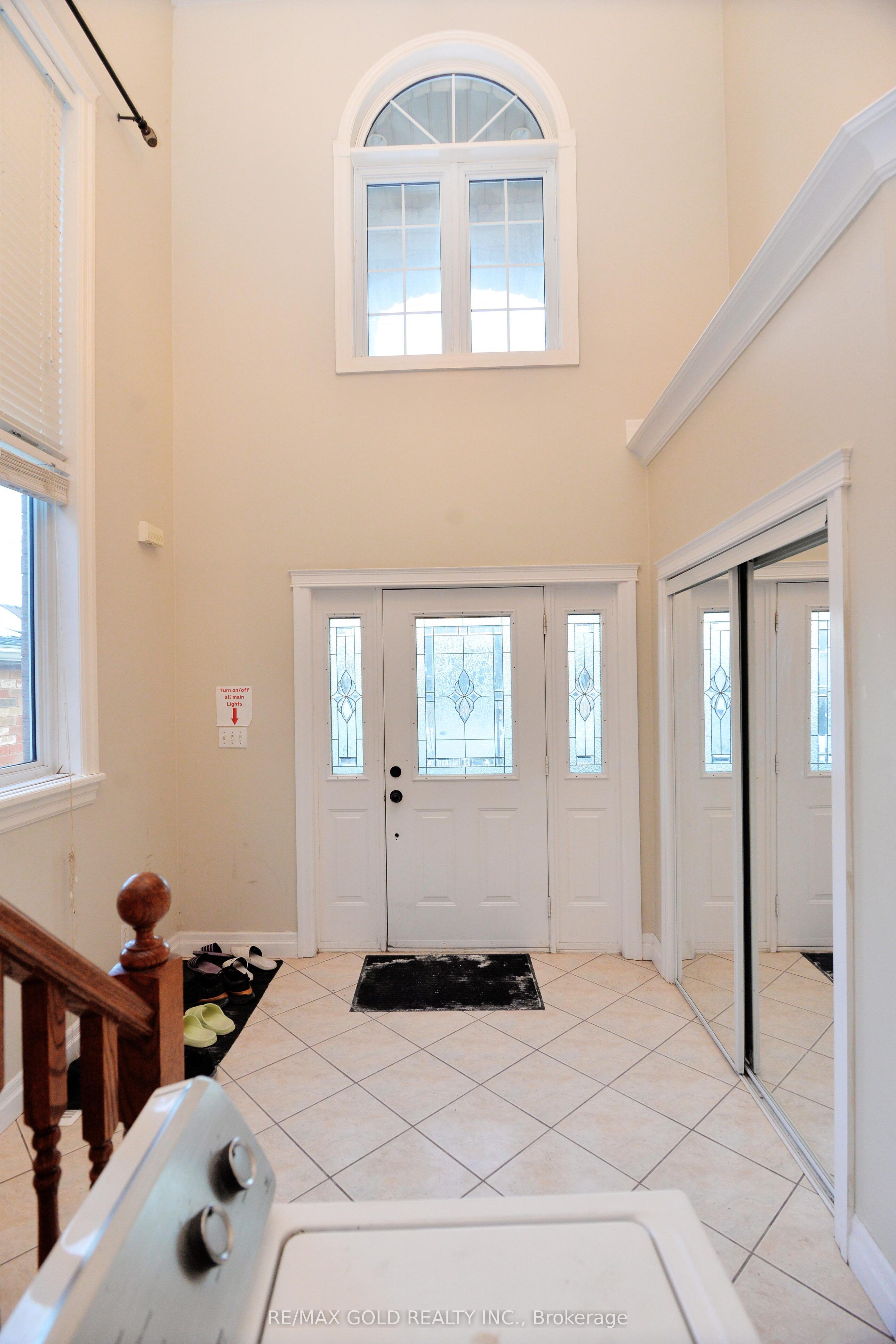 230 Doon Mills Drive, Kitchener, ON N2P 2R8 photo 3