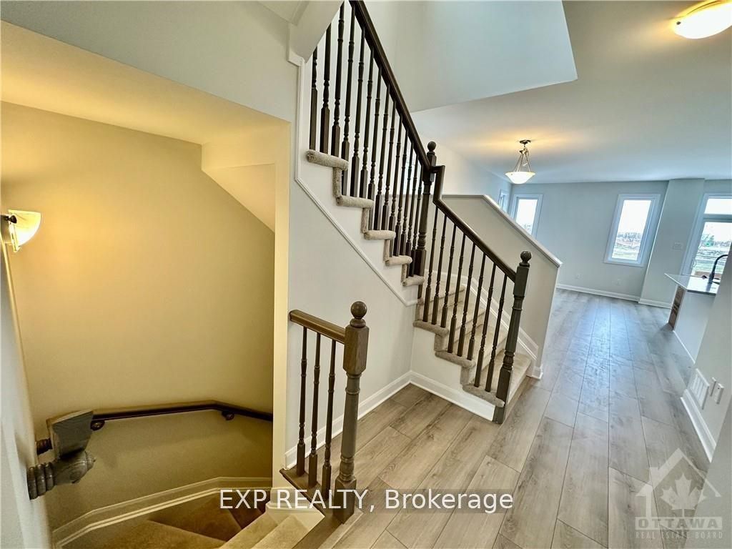 637 Hamsa Street, Barrhaven, ON K2J 6Z7 photo 5