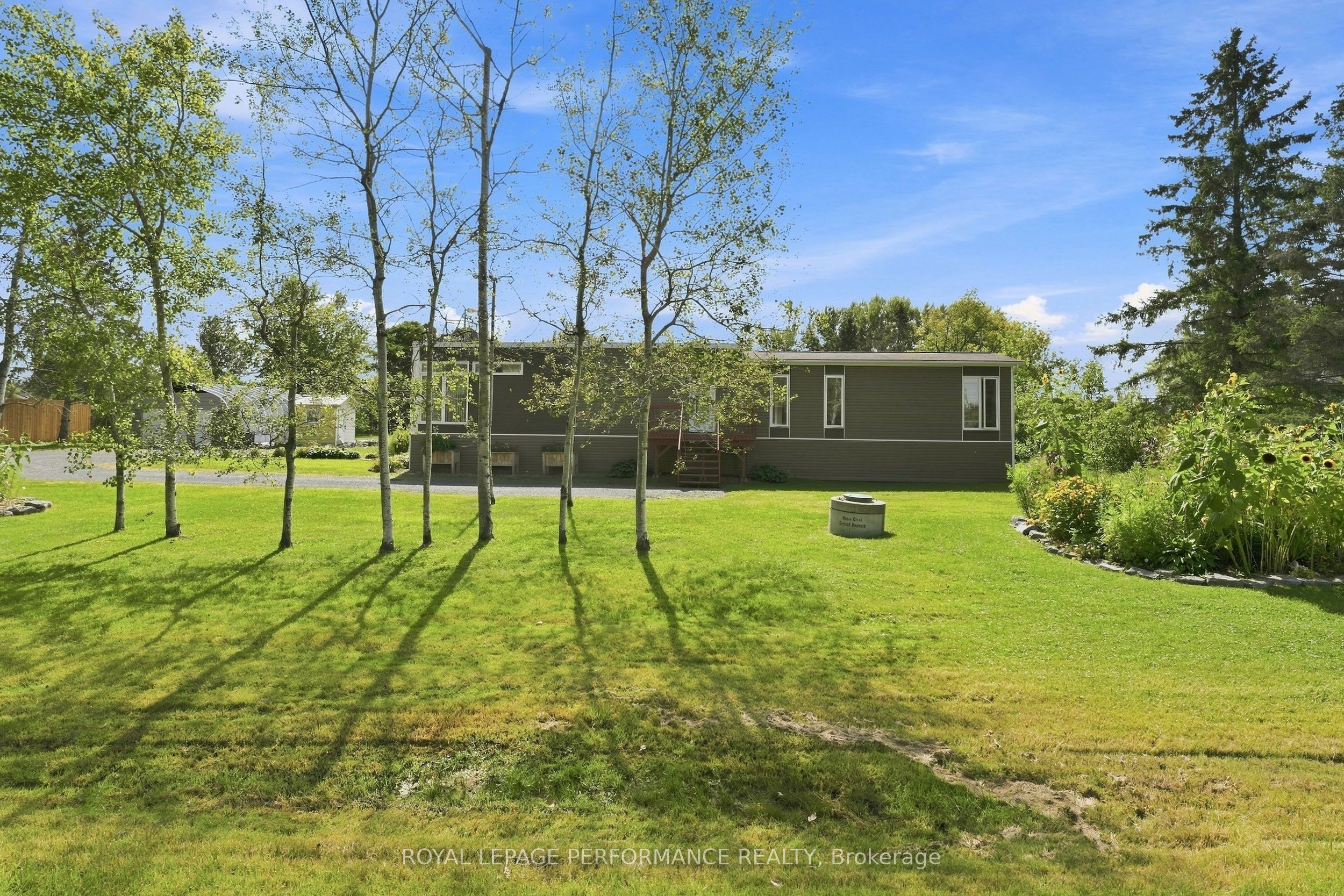 880 Concession 1 Road, Alfred and Plantagenet, ON K0B 1L0 photo 2