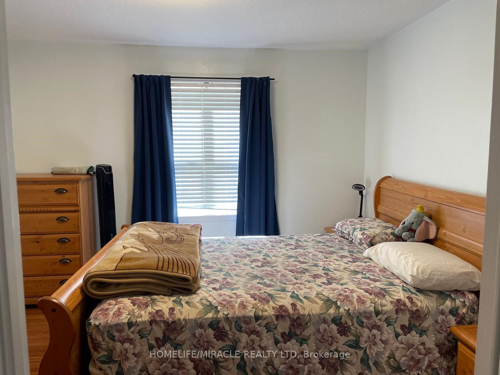 142 Coulthard Boulevard, Cambridge, ON N1T 2J5 photo 4