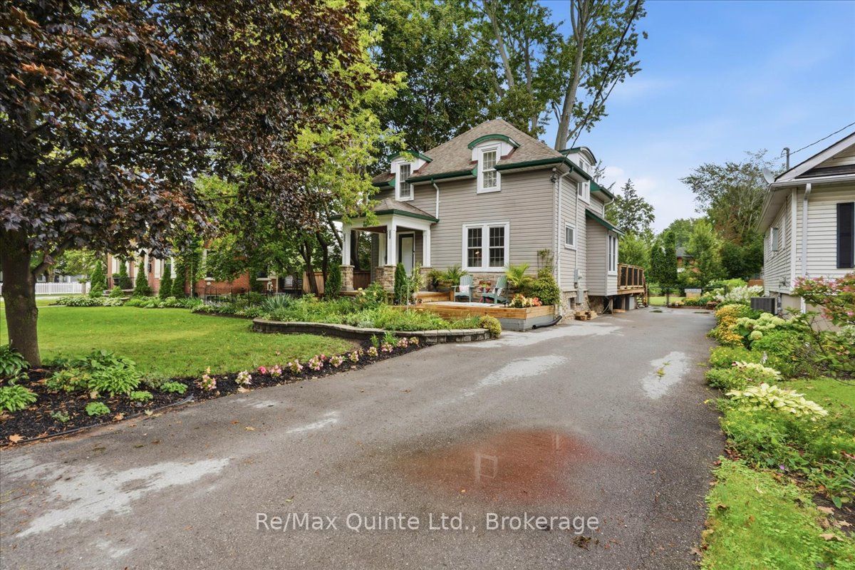 225 Bleecker Avenue, Belleville, ON K8N 3T9 photo 2