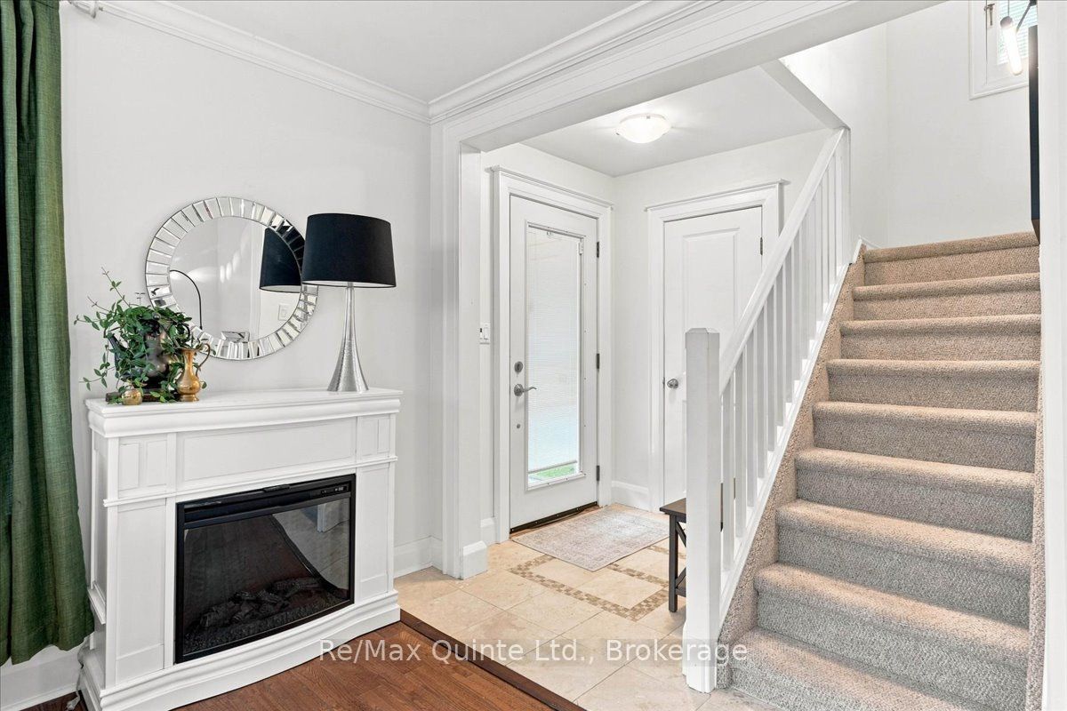 225 Bleecker Avenue, Belleville, ON K8N 3T9 photo 4