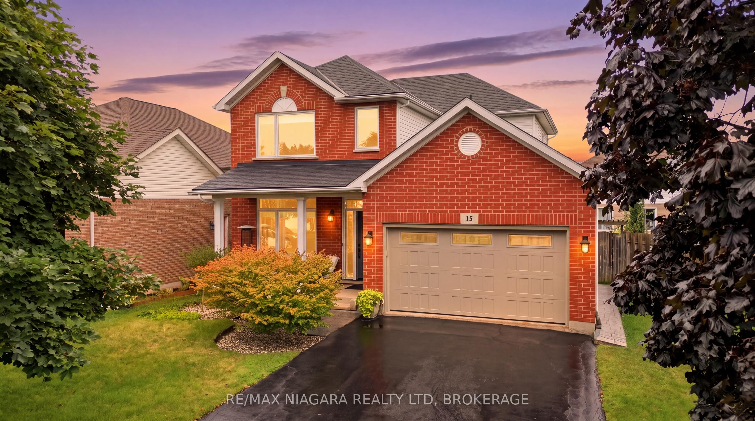 15 Cozocar Crescent, St. Catharines, ON L2S 3Y5