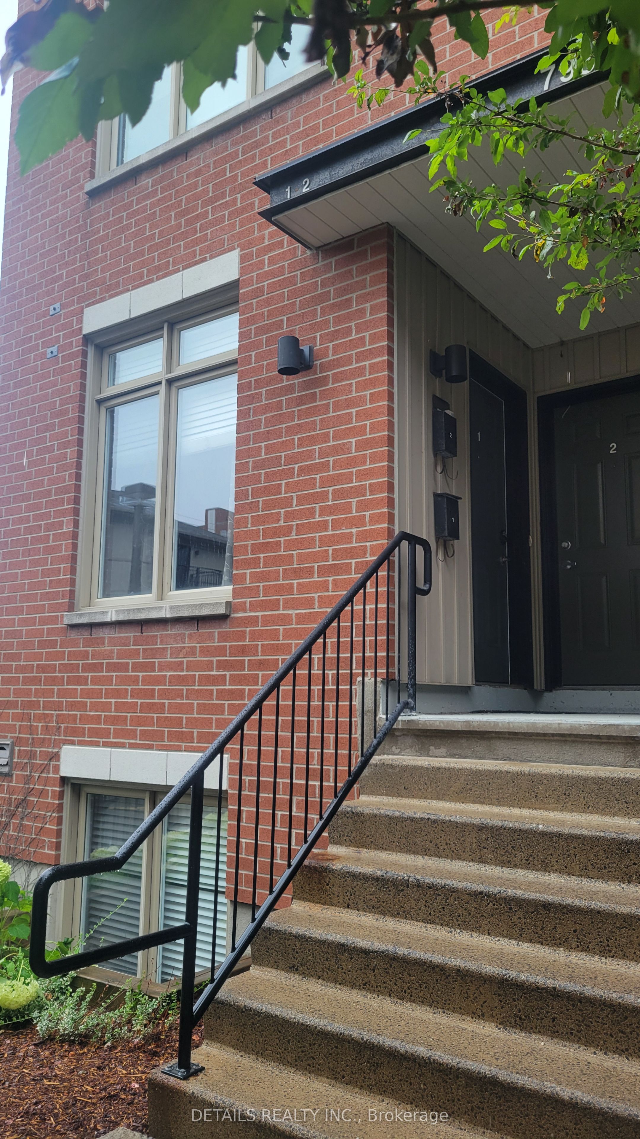 795 Montreal Road 1, Manor Park - Cardinal Glen and Area, ON K1K 0S9 photo 3