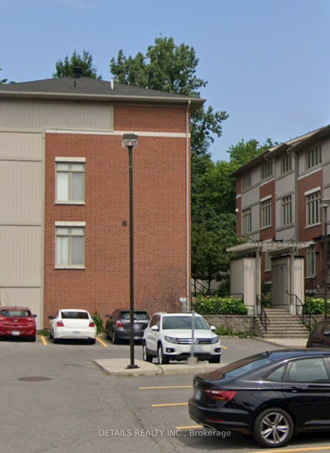 795 Montreal Road 1, Manor Park - Cardinal Glen and Area, ON K1K 0S9 photo 5