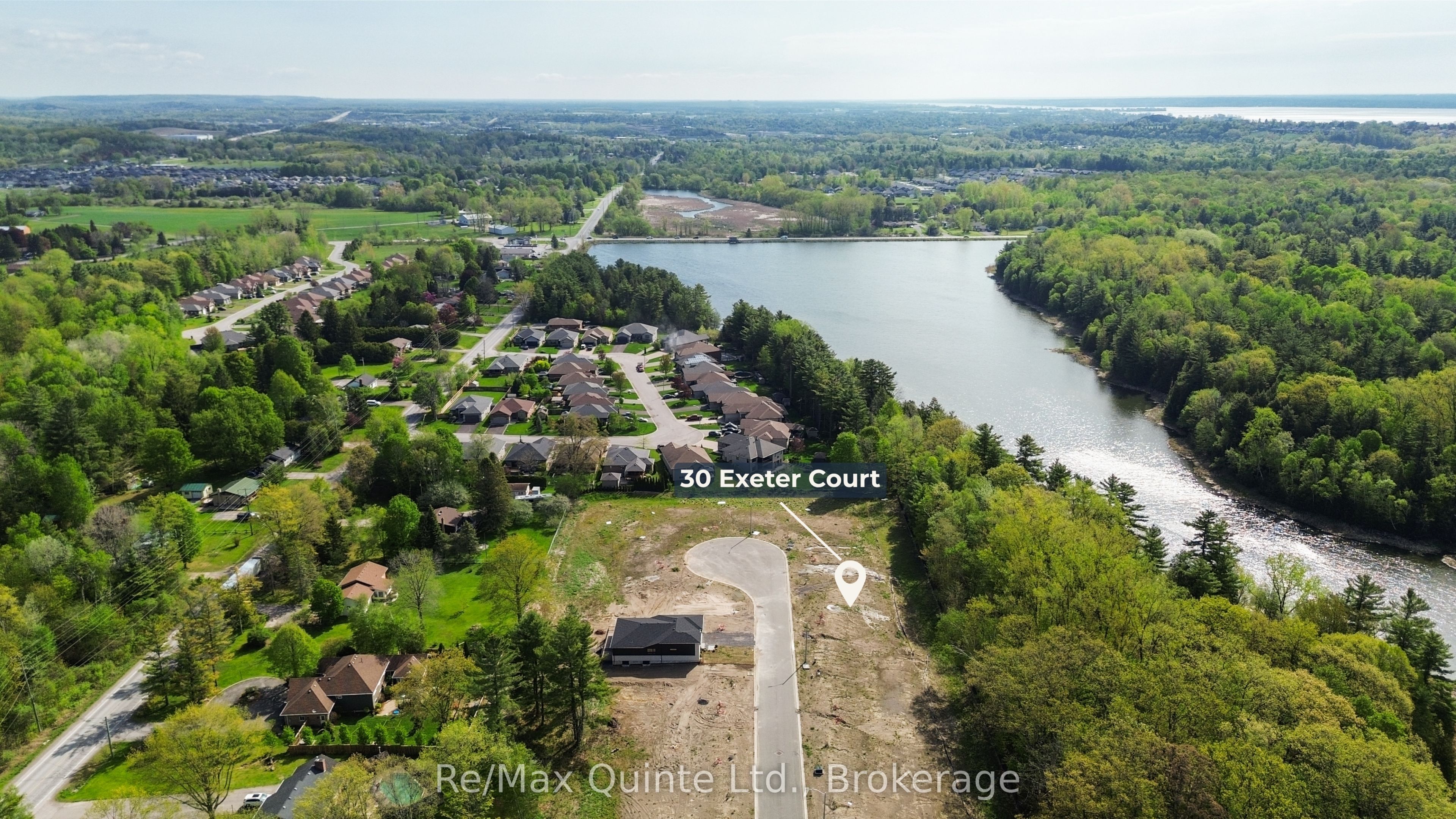 30 Exeter Court, Quinte West, ON K8V 5P4 photo 5