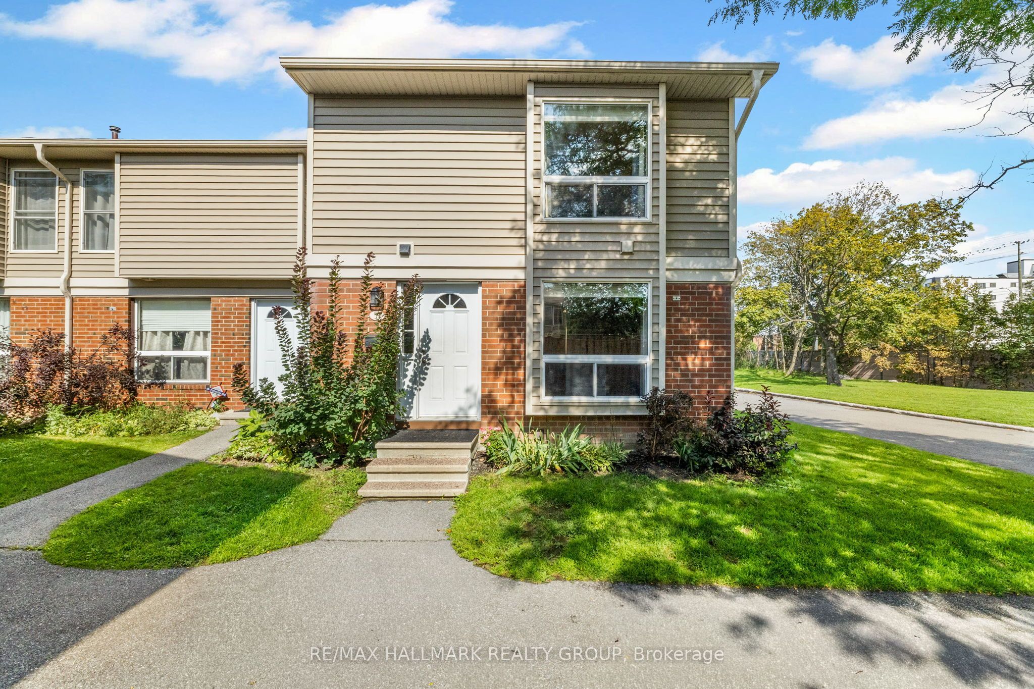 840 Cahill Drive W 31, Hunt Club - Windsor Park Village and Area, ON K1V 9K5