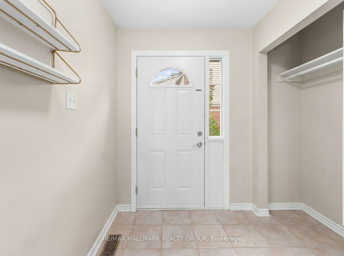 840 Cahill Drive W 31, Hunt Club - Windsor Park Village and Area, ON K1V 9K5 photo 4