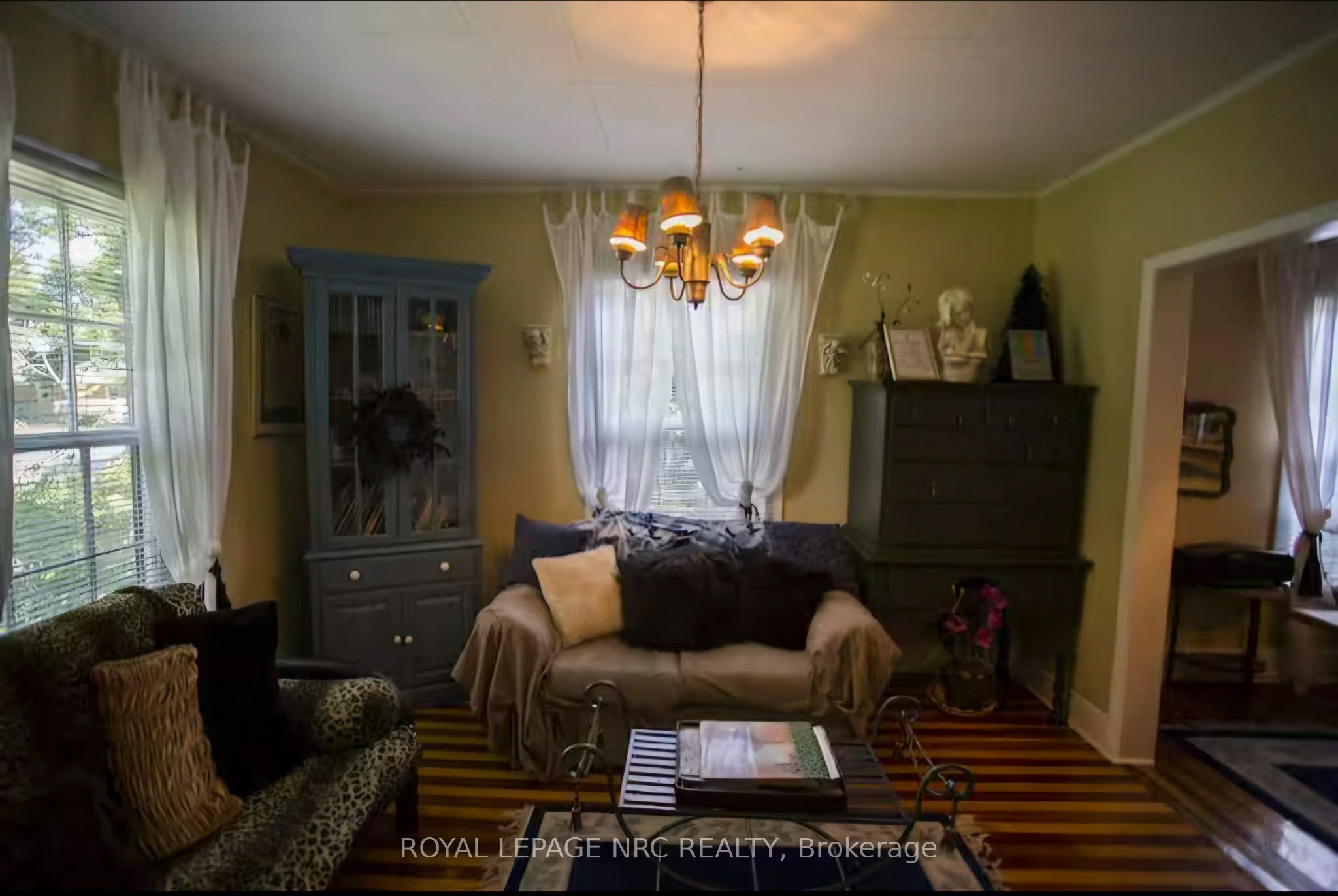 156 Mary Street, Niagara-on-the-Lake, ON L0S 1J0 photo 3