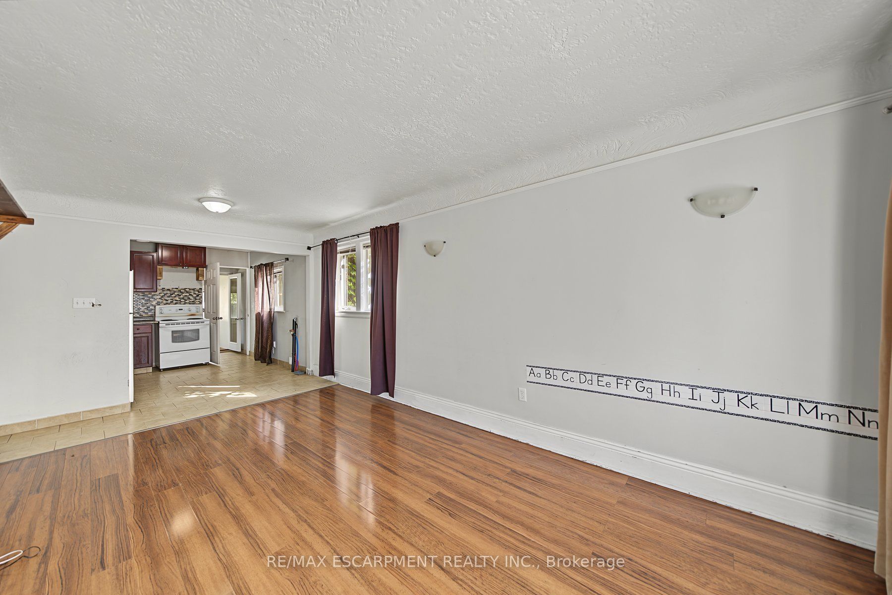 270 Weir Street N, Hamilton, ON L8H 5G3 photo 4