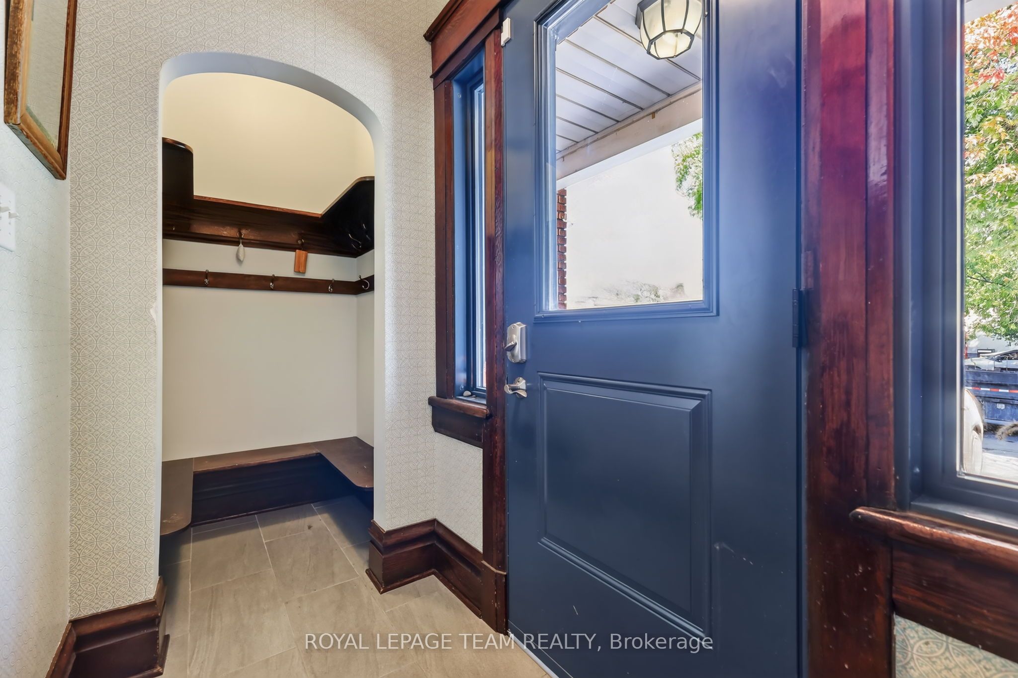 10 Clarendon Avenue, Tunneys Pasture and Ottawa West, ON K1Y 0P2 photo 4