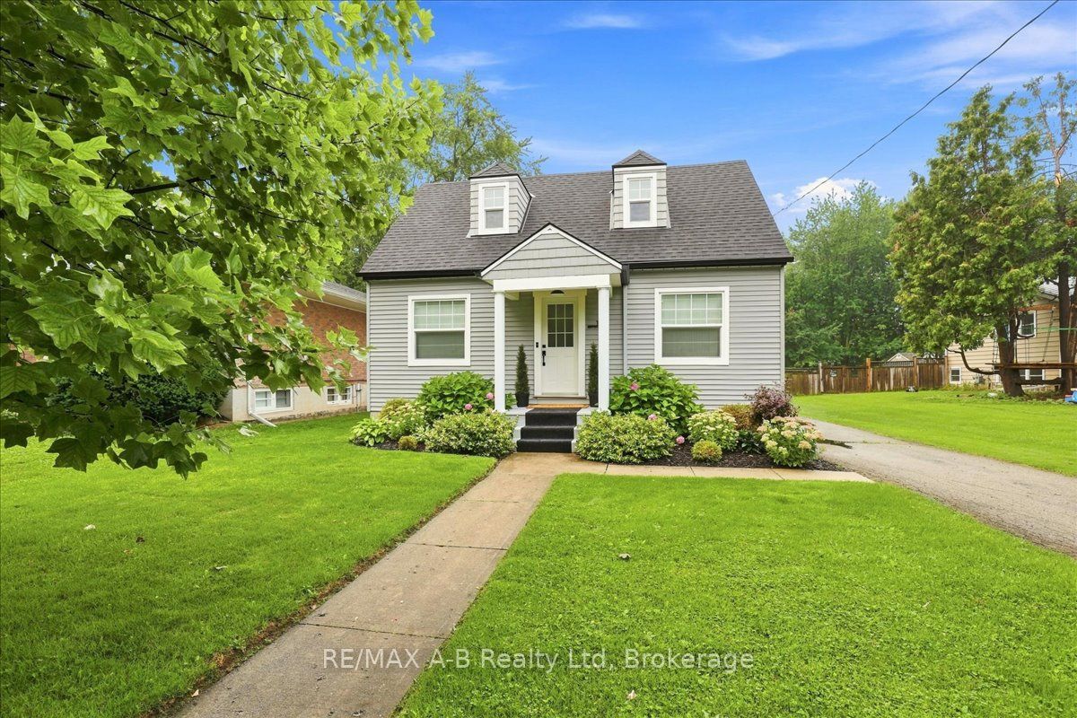 143 Britannia Street, Stratford, ON N5A 5Z3