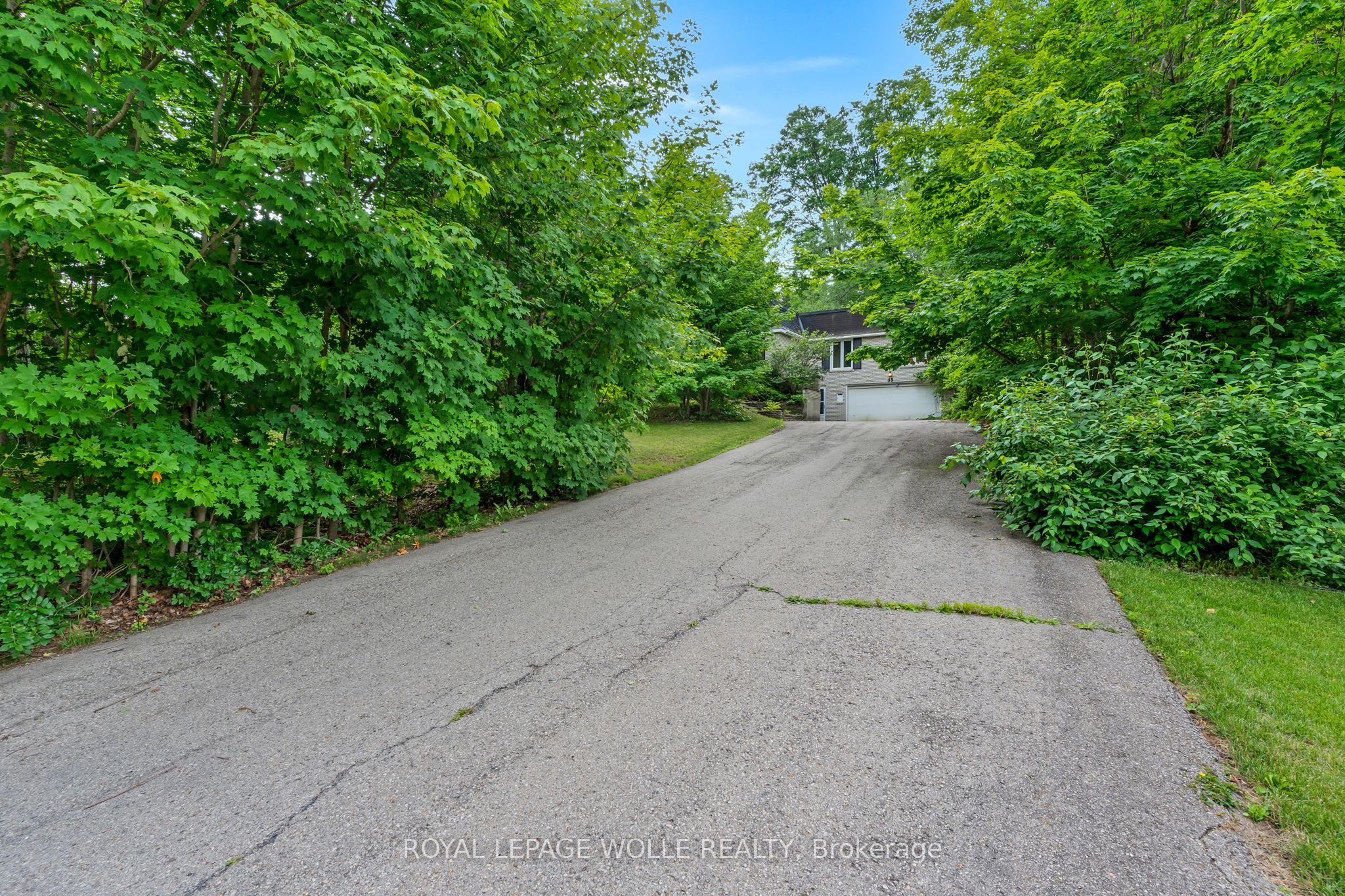 35 Maple Hill Drive, Kitchener, ON N2M 2R7 photo 3