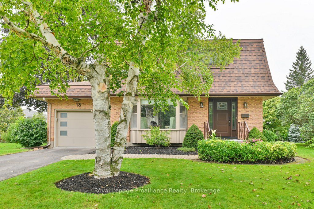 18 Conger Place, Belleville, ON K8P 4N8 photo 3
