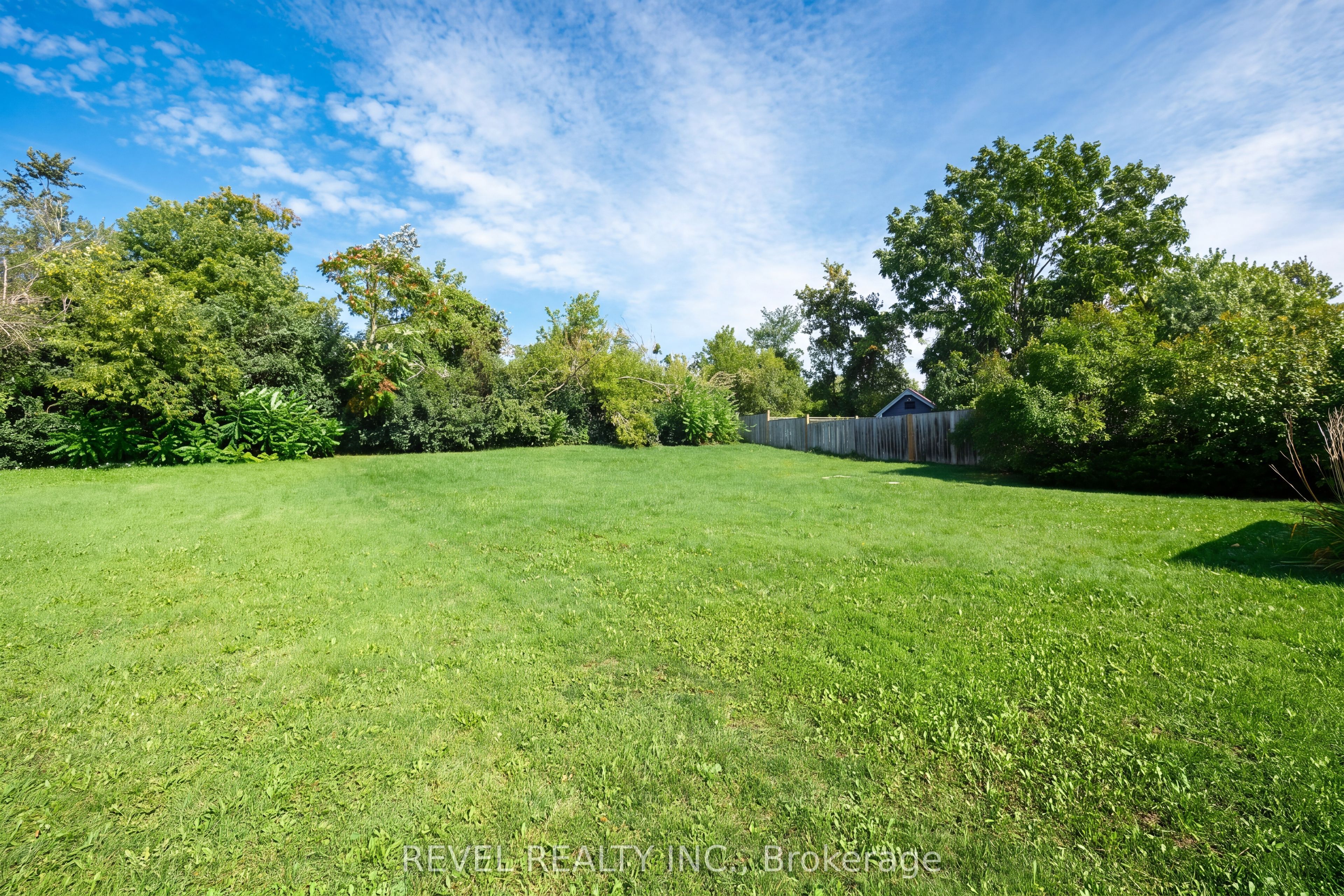 176 TOWERHILL Road, Peterborough, ON K9H 7M8 photo 3