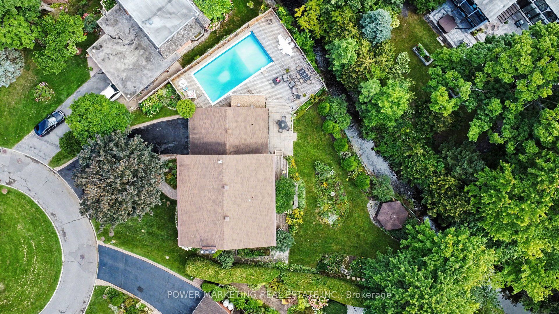 29 Okanagan Drive, Qualicum - Bruce Farm - Greenbelt and Area, ON K2H 7E9 photo 3