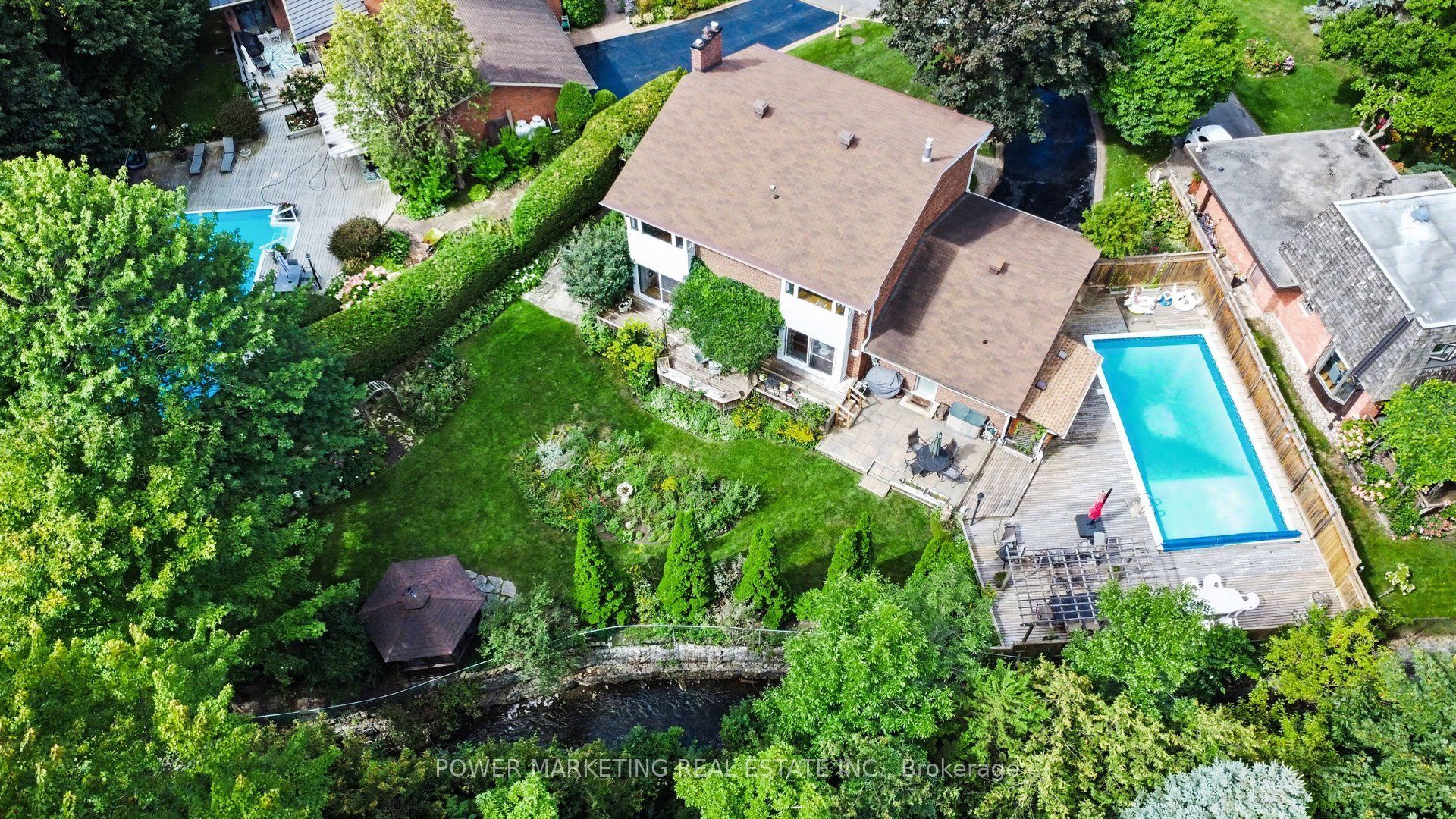 29 Okanagan Drive, Qualicum - Bruce Farm - Greenbelt and Area, ON K2H 7E9 photo 4