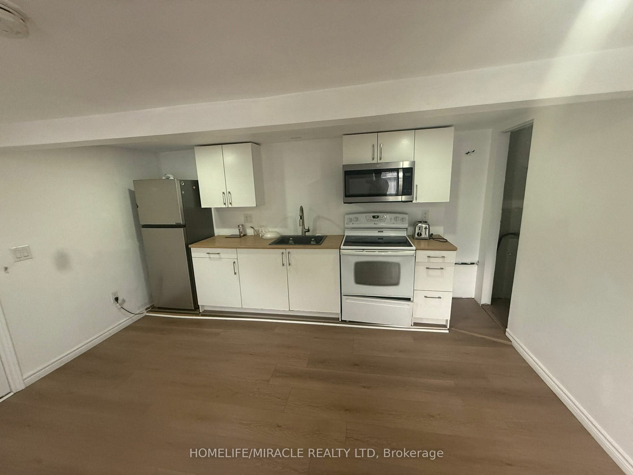 595 N Dundas Street N 4, Woodstock, ON N4S 1C9 photo 5