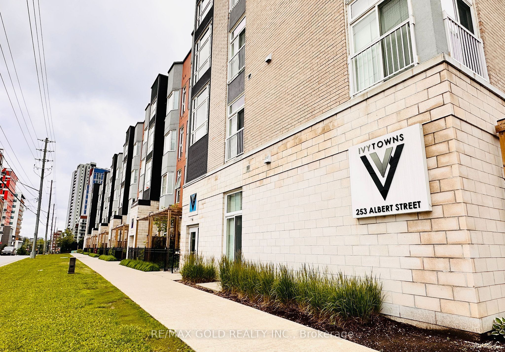 253 Albert Street 112, Waterloo, ON N2L 0G3 photo 2