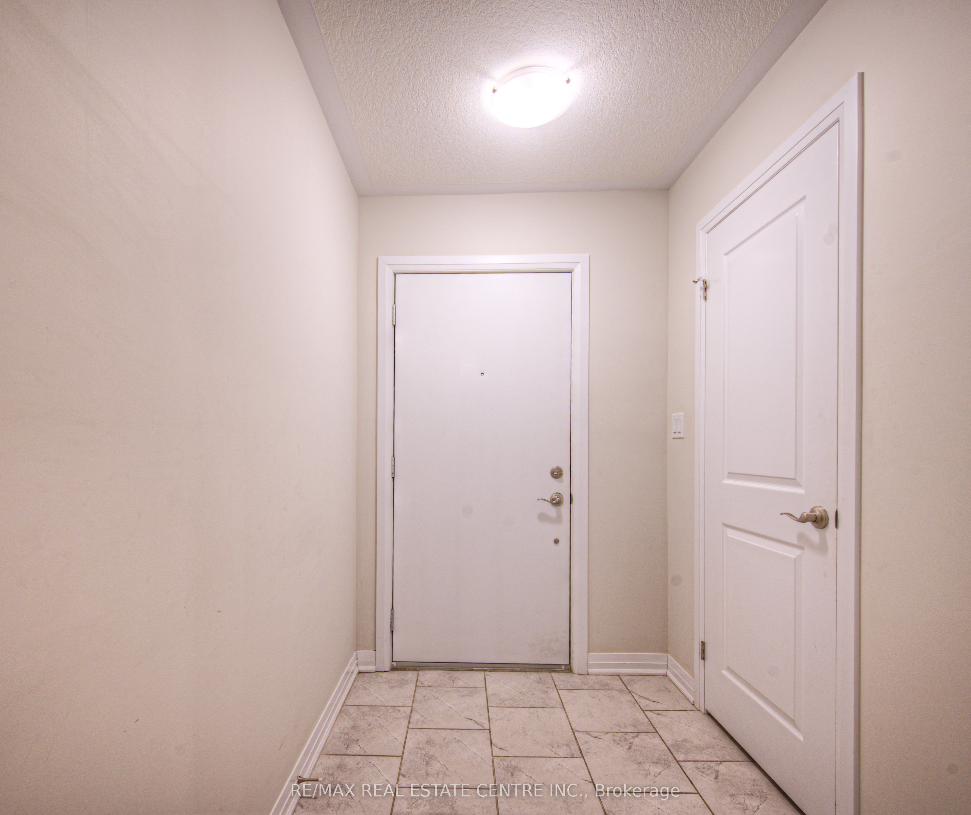 23 Valencia Avenue 119, Kitchener, ON N2R 0R7 photo 5