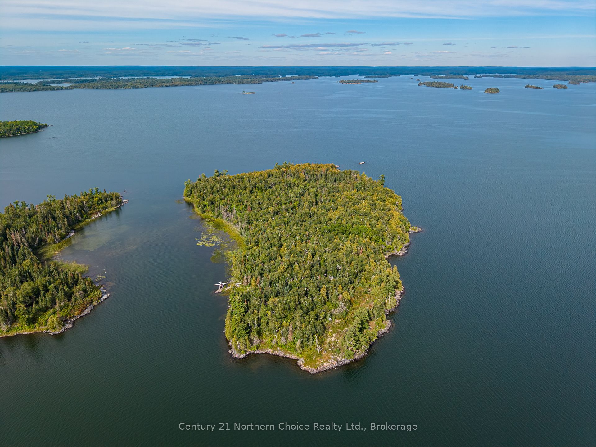 JO153 SHOAL LAKE Island, Kenora Remote Area, ON P0X 1E0 photo 3