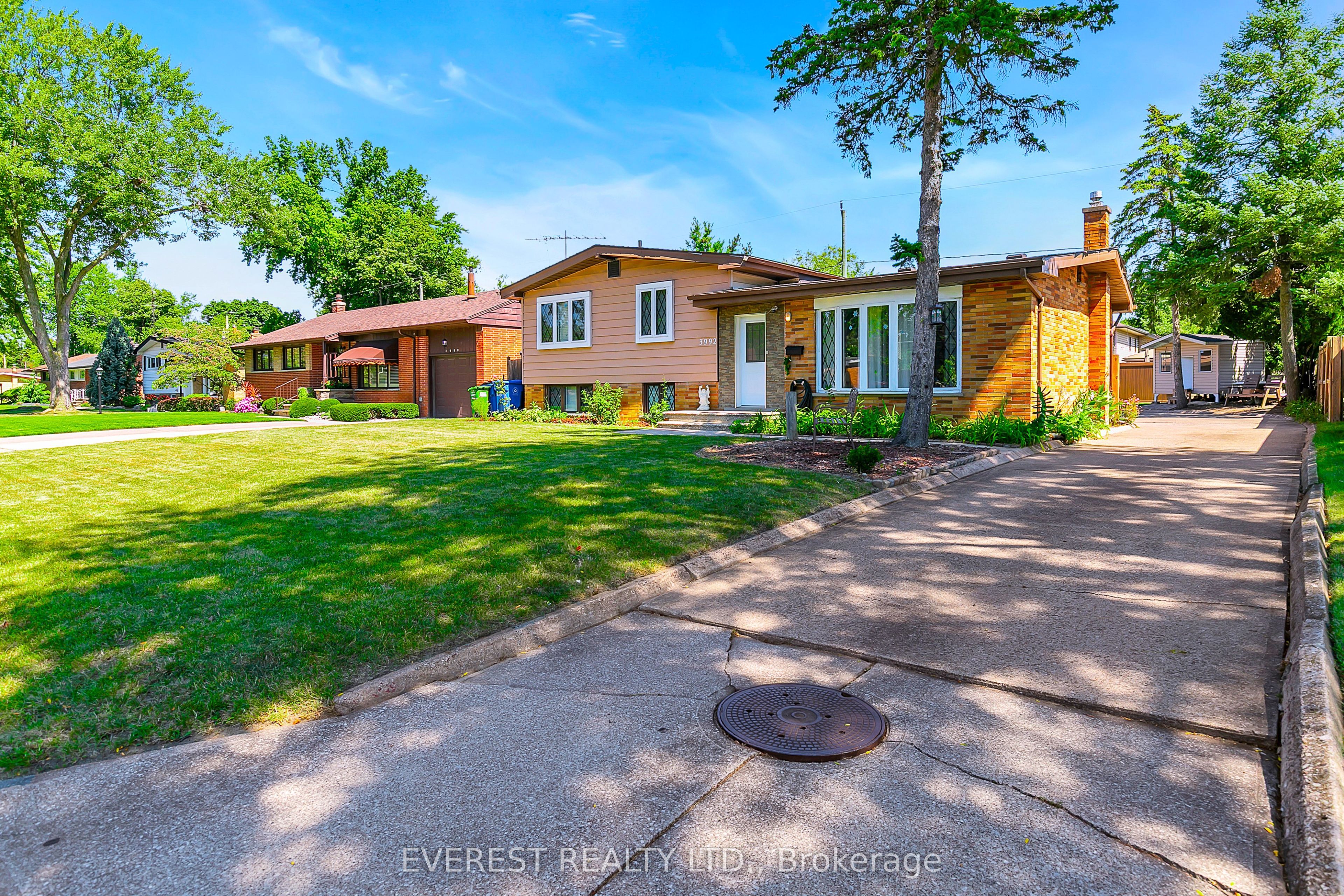 3992 Longfellow Avenue, Windsor, ON N9G 2B3 photo 4