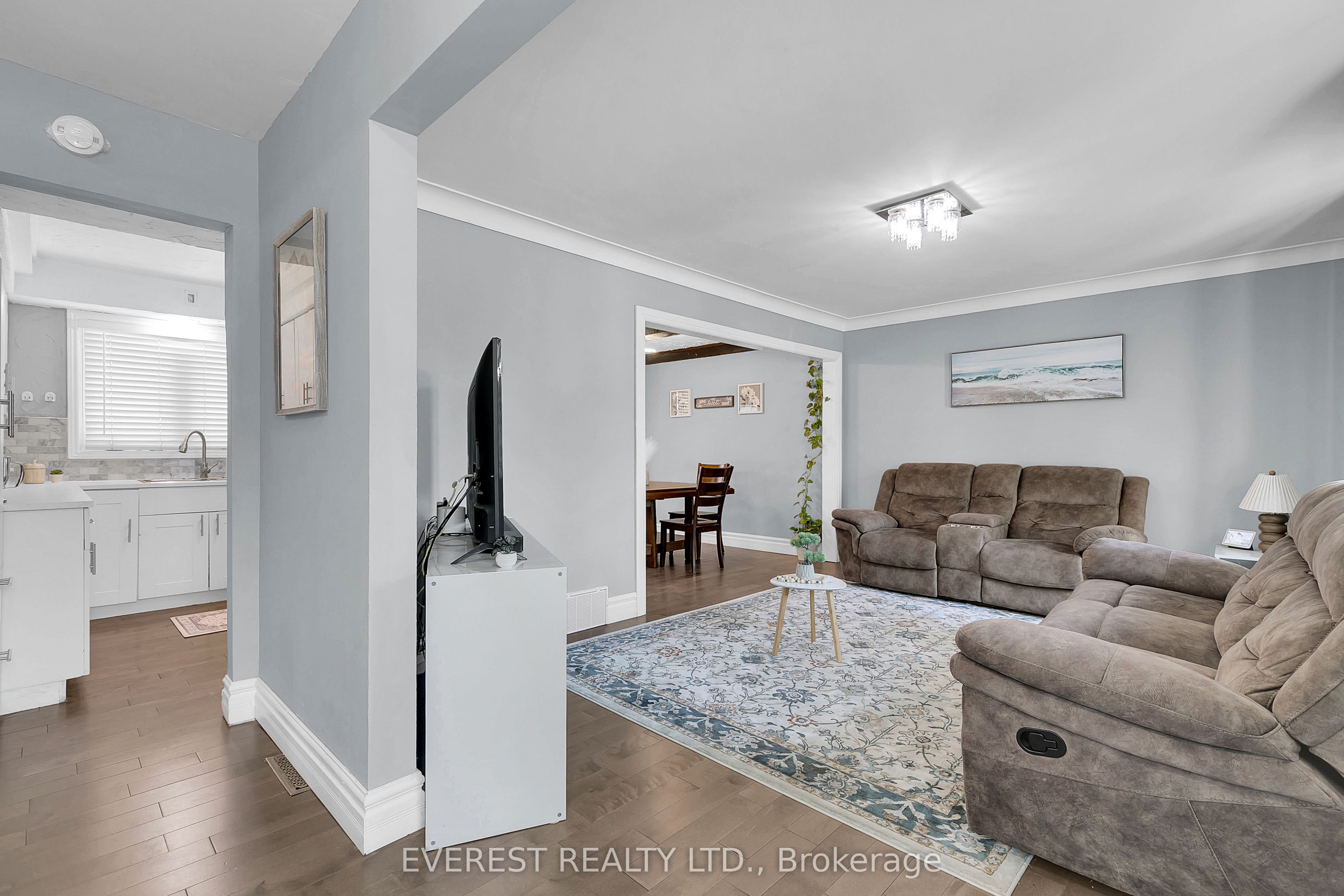 3992 Longfellow Avenue, Windsor, ON N9G 2B3 photo 5