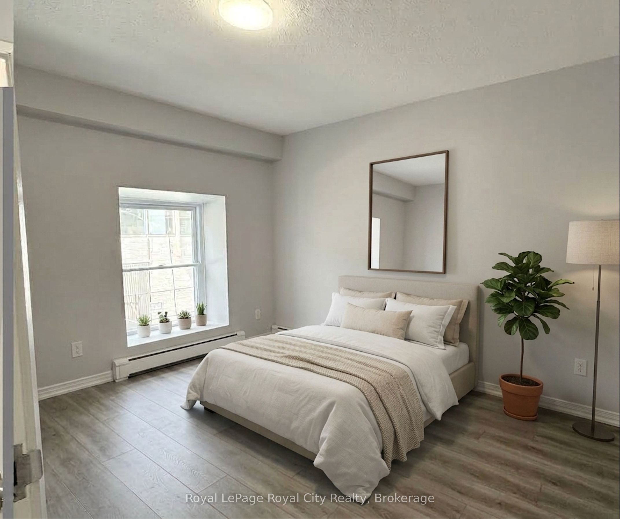 116 Wyndham Street N #2, Guelph, ON N1H 4E8 photo 3