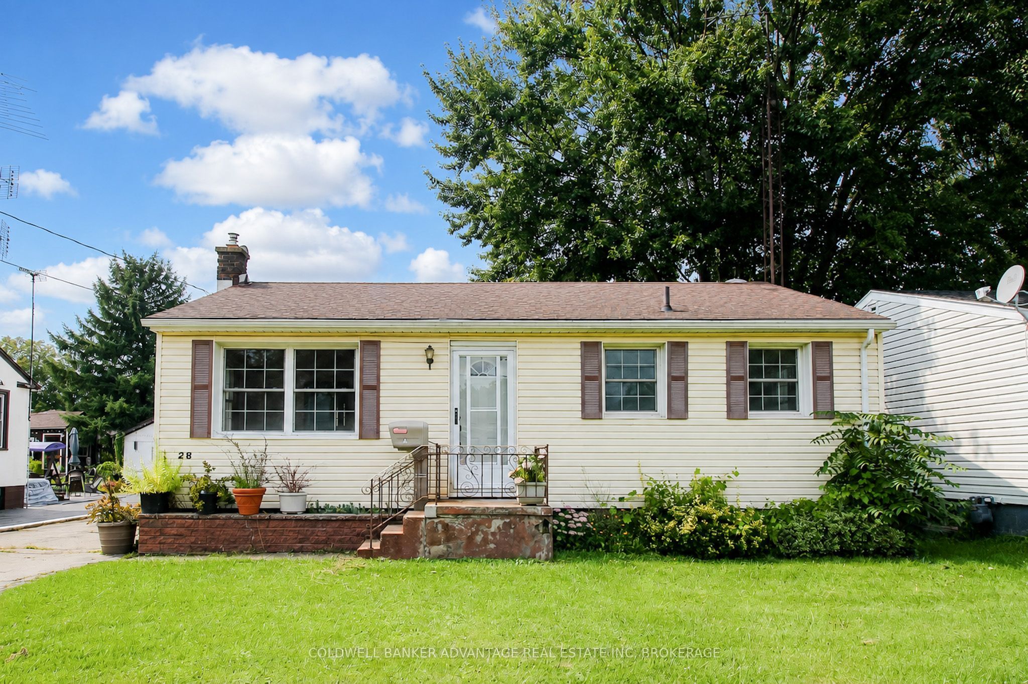 28 Marshall Avenue, Welland, ON L3C 2N2 photo 2