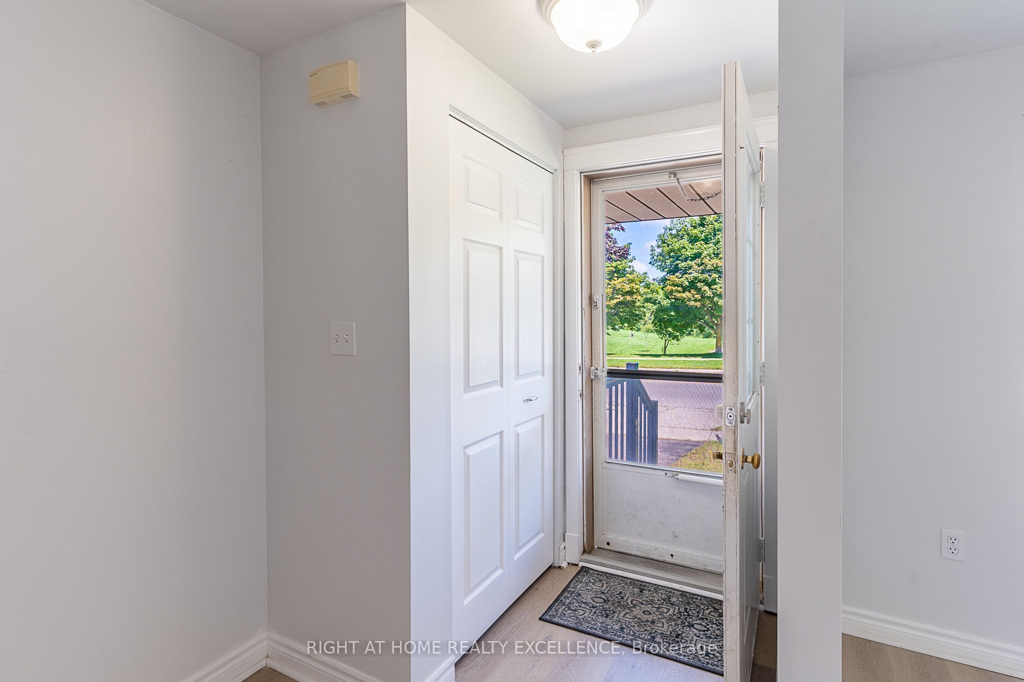 1007 ELGIN Street N, Cambridge, ON N1R 8J4 photo 5