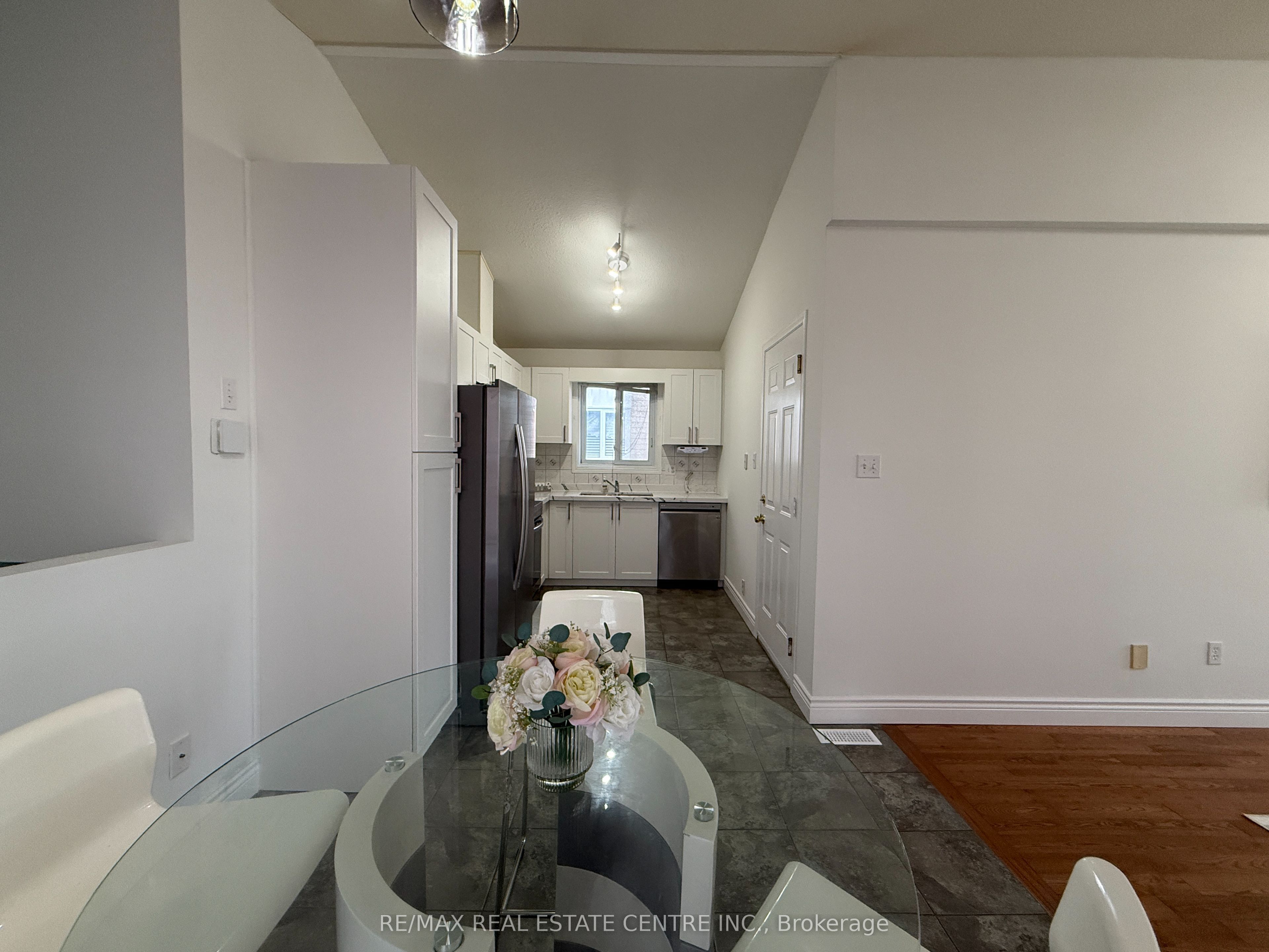 168 Copper Leaf Street, Kitchener, ON N2E 3V9 photo 5