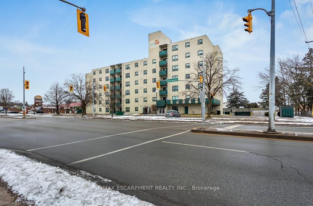 421 Fairview Drive 501, Brantford, ON N3R 7M3