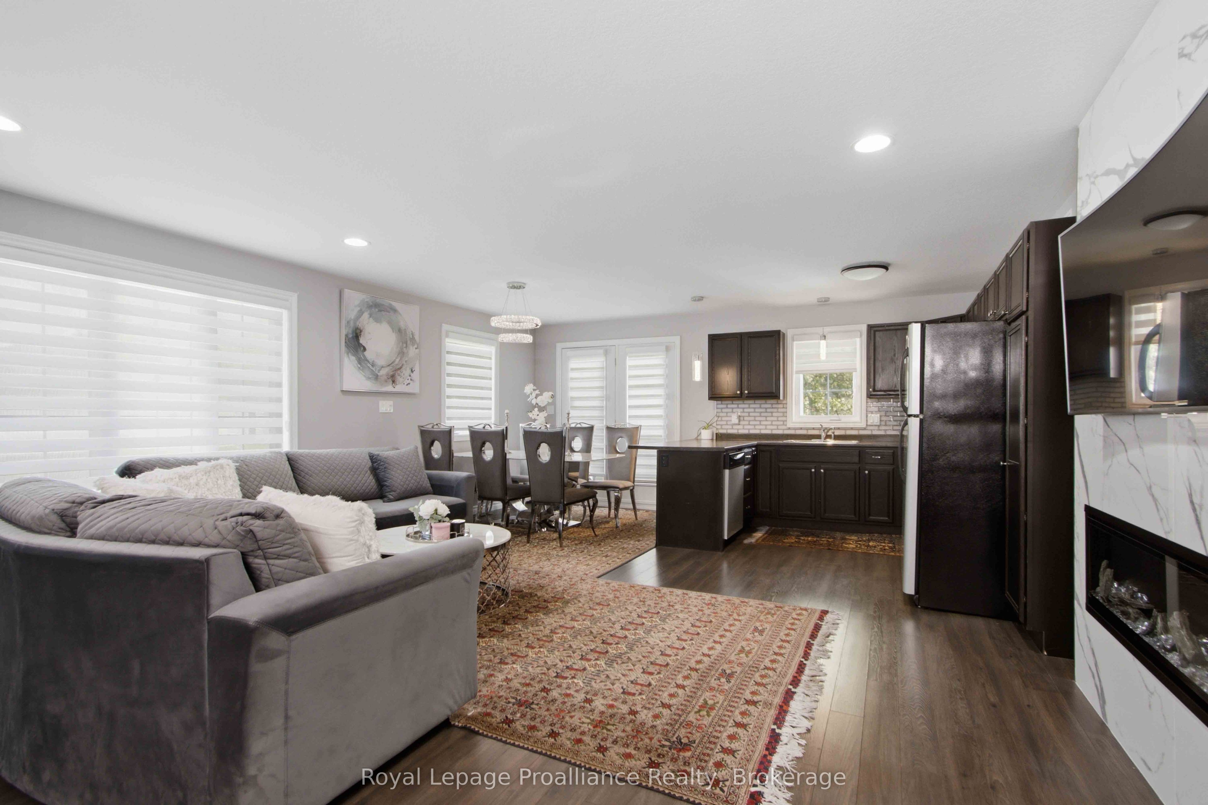172 Nicholas Street, Quinte West, ON K8V 6B2 photo 4