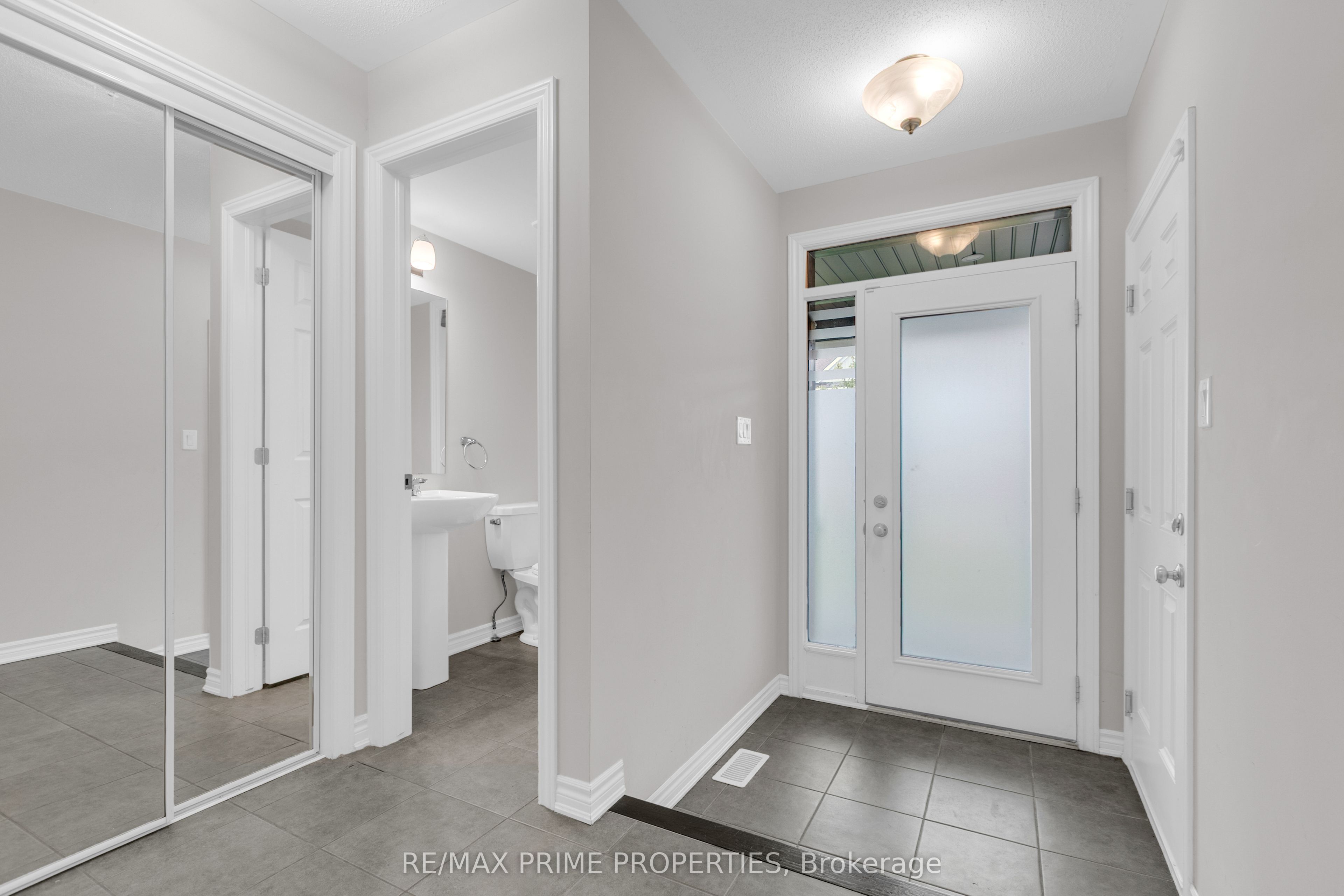 136 Lanceleaf Way, Kanata, ON K2V 0J9 photo 4