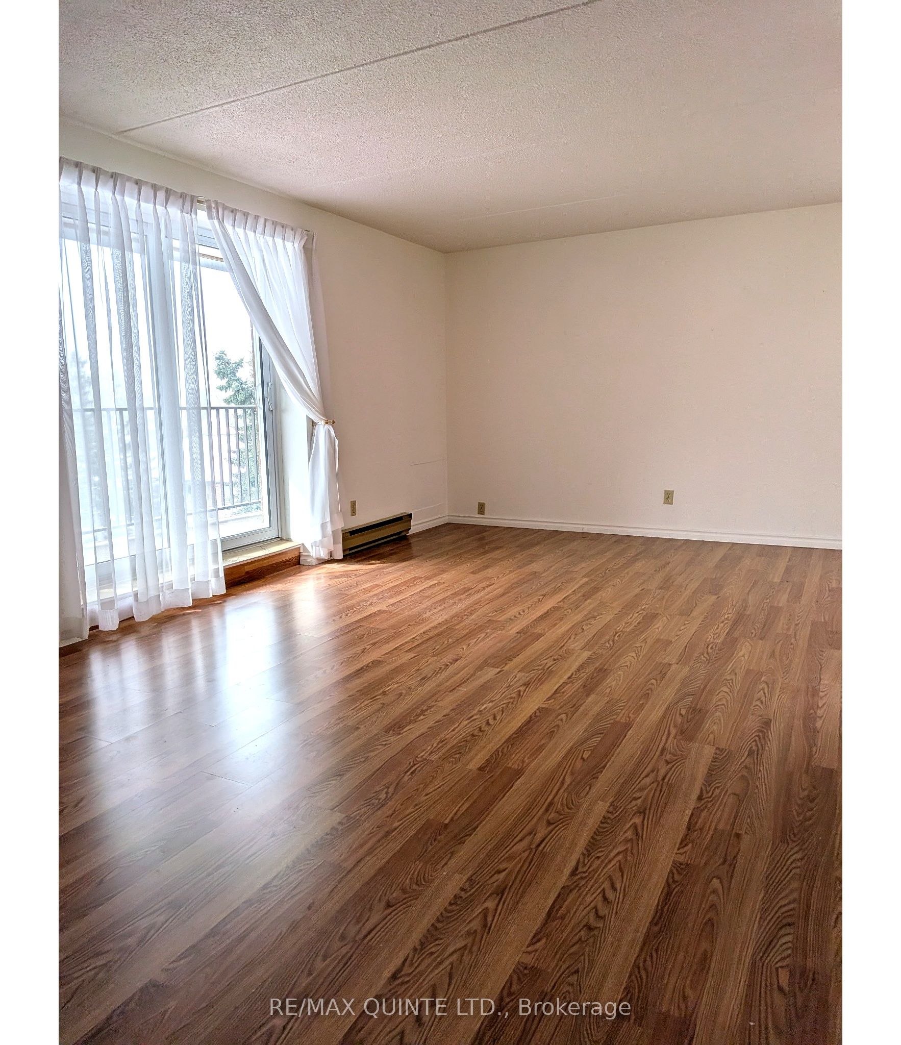 141 Dundas Street W 206, Quinte West, ON K8V 3P6 photo 4