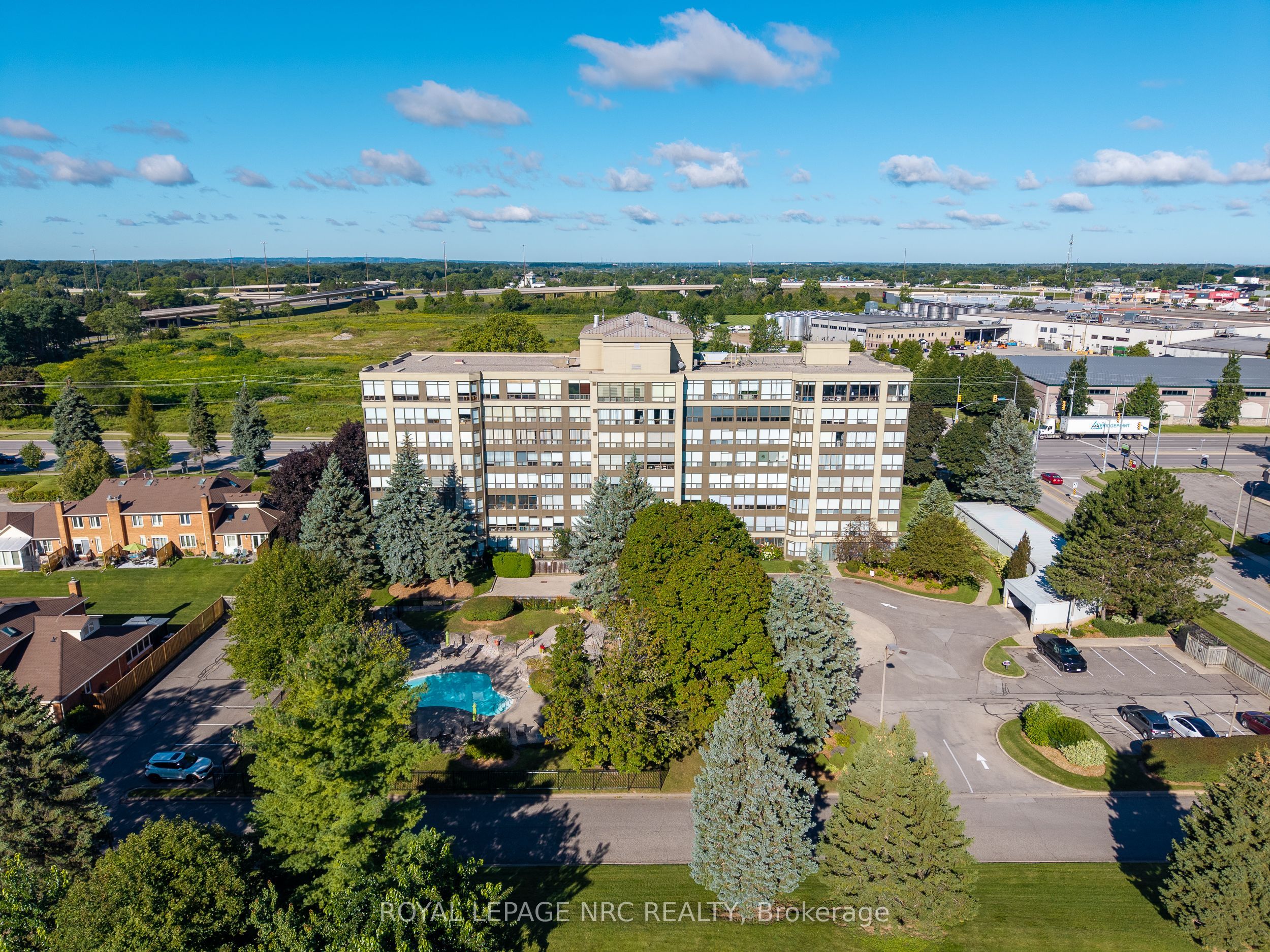 5100 DORCHESTER Road #606, Niagara Falls, ON L2E 7H4 photo 2