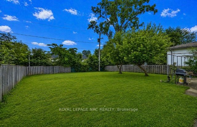 23 NORTHGATE Drive, Welland, ON L3C 5Y2 photo 4