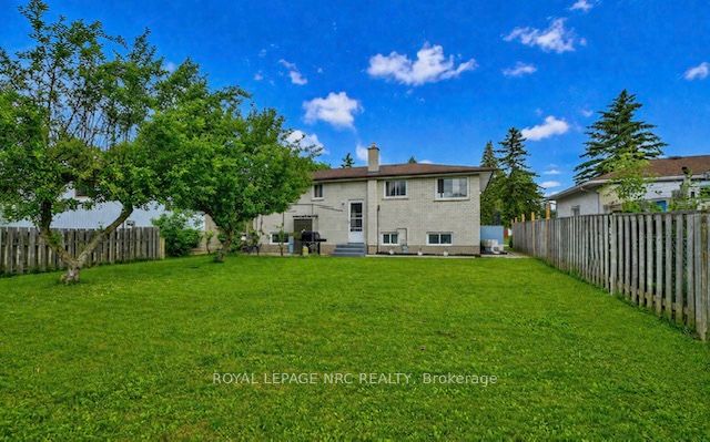 23 NORTHGATE Drive, Welland, ON L3C 5Y2 photo 5