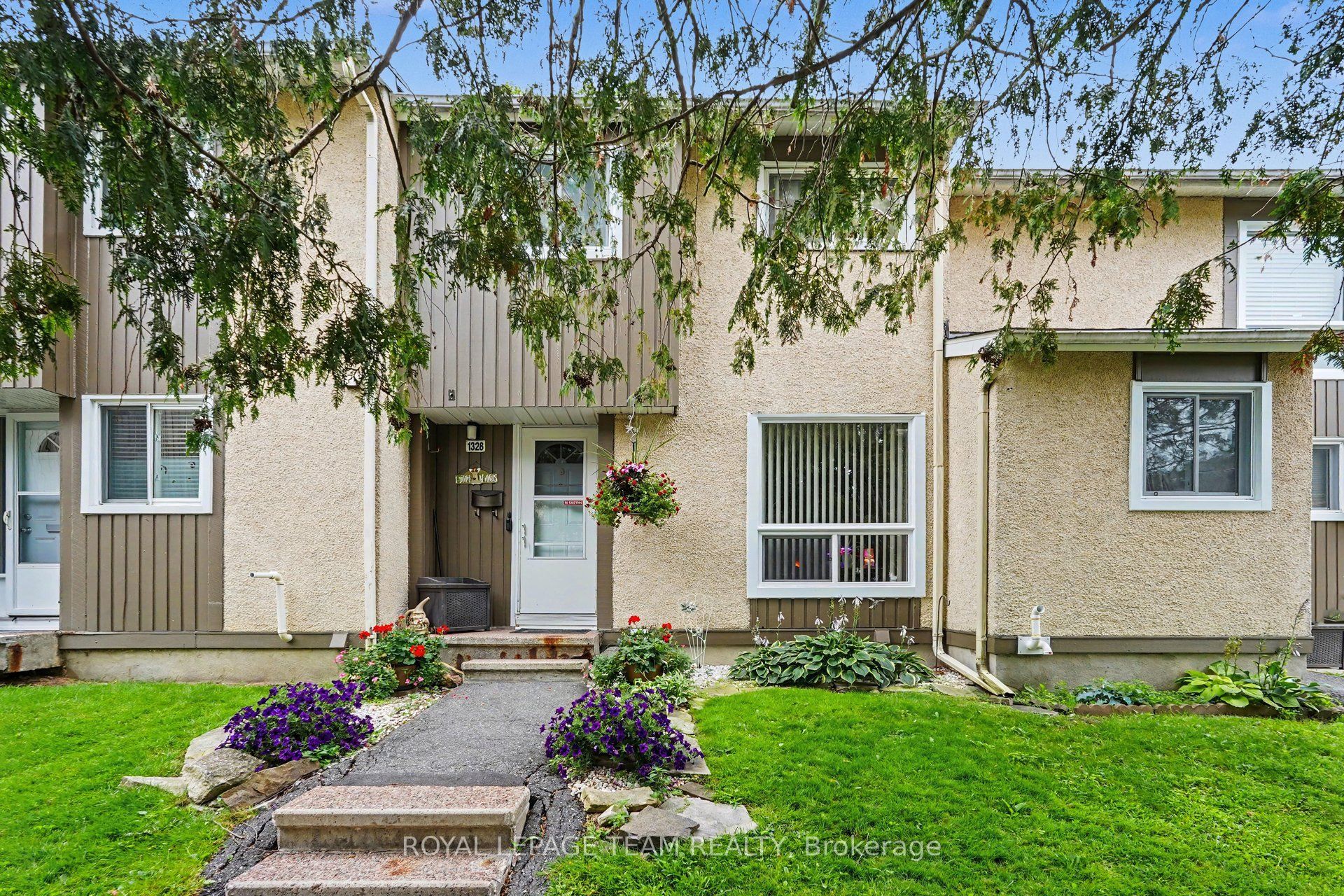 1328 Lassiter Terrace 75, Beacon Hill North - South and Area, ON K1J 8N2 photo 3