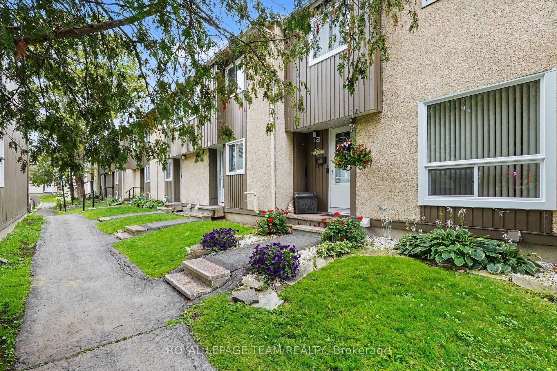 1328 Lassiter Terrace 75, Beacon Hill North - South and Area, ON K1J 8N2 photo 5