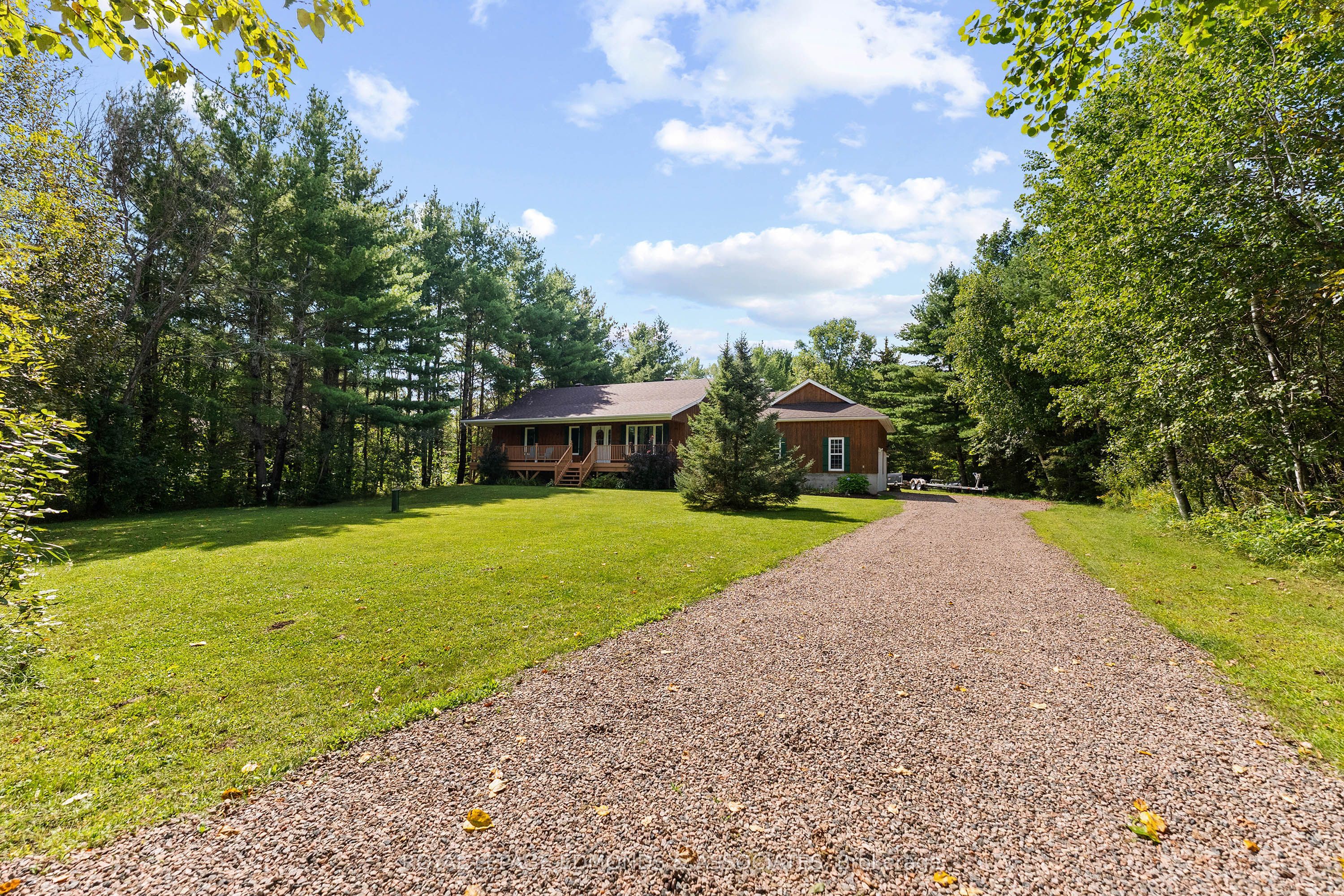 57 Krause Street, Laurentian Valley, ON K8A 5L8 photo 4