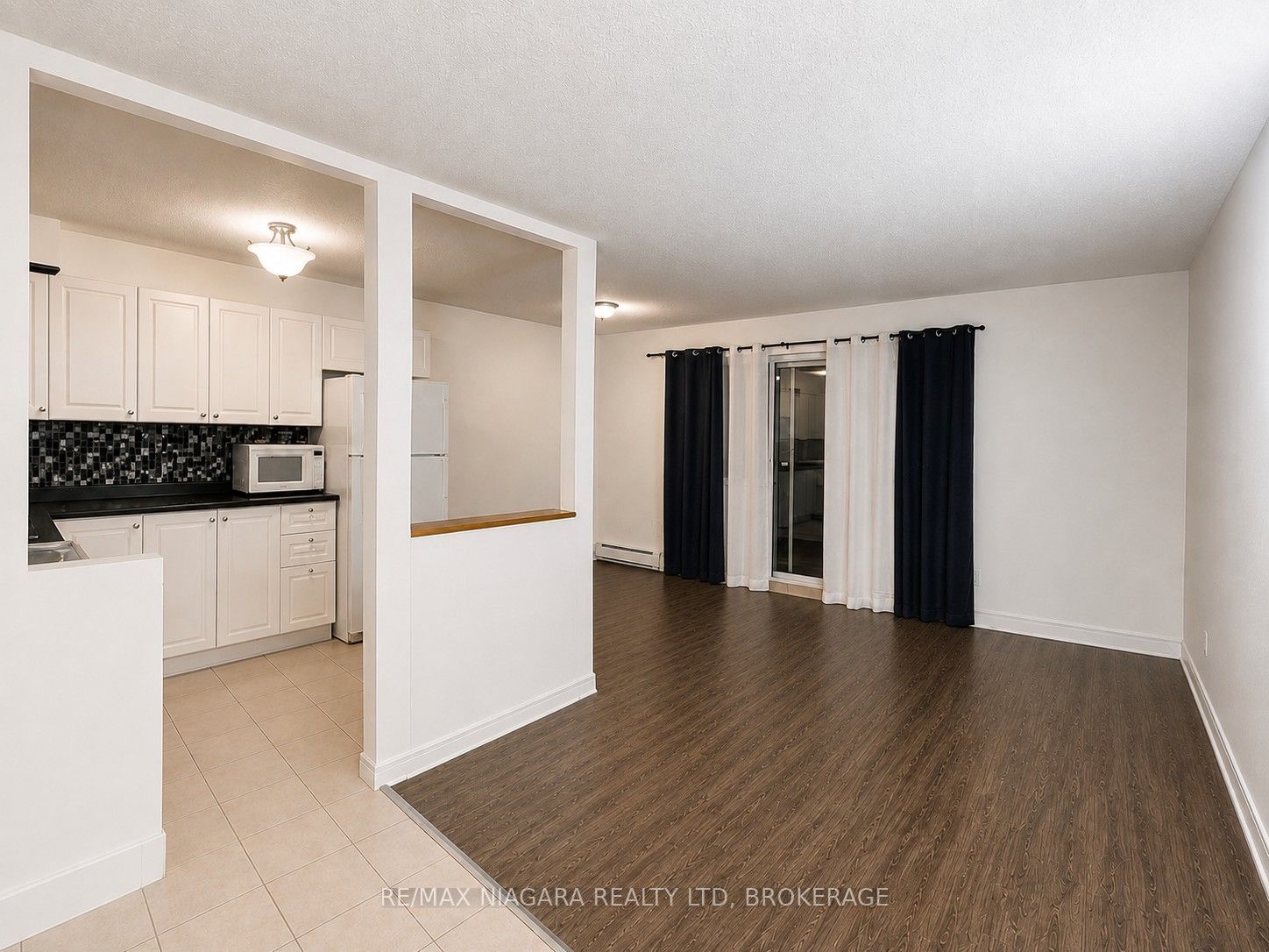 242 Oakdale Avenue 201, St. Catharines, ON L2P 3K5 photo 5
