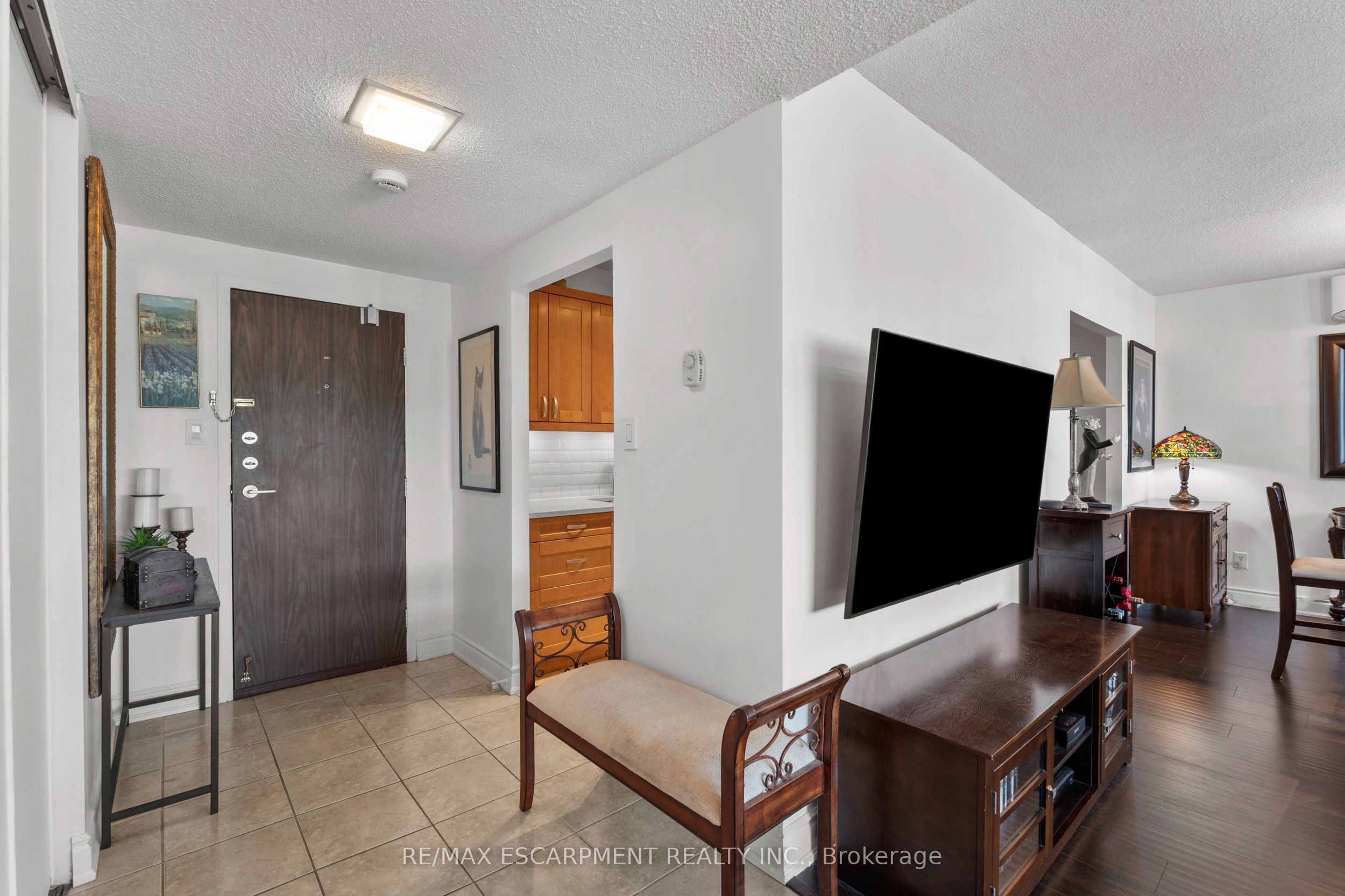 75 Queen Street N 2206, Hamilton, ON L8R 3J3 photo 3