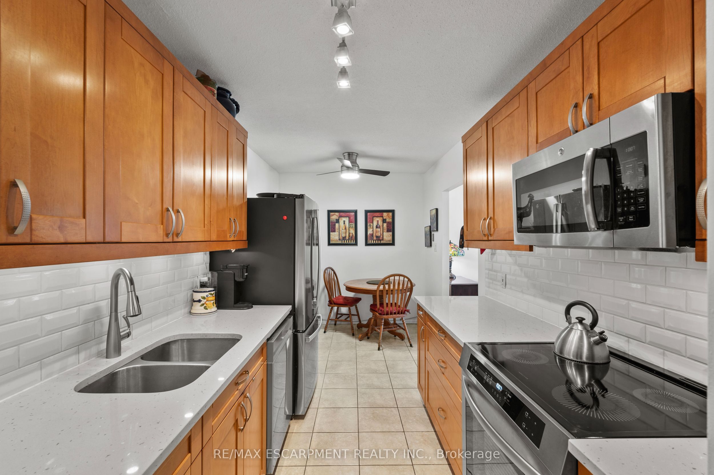75 Queen Street N 2206, Hamilton, ON L8R 3J3 photo 4
