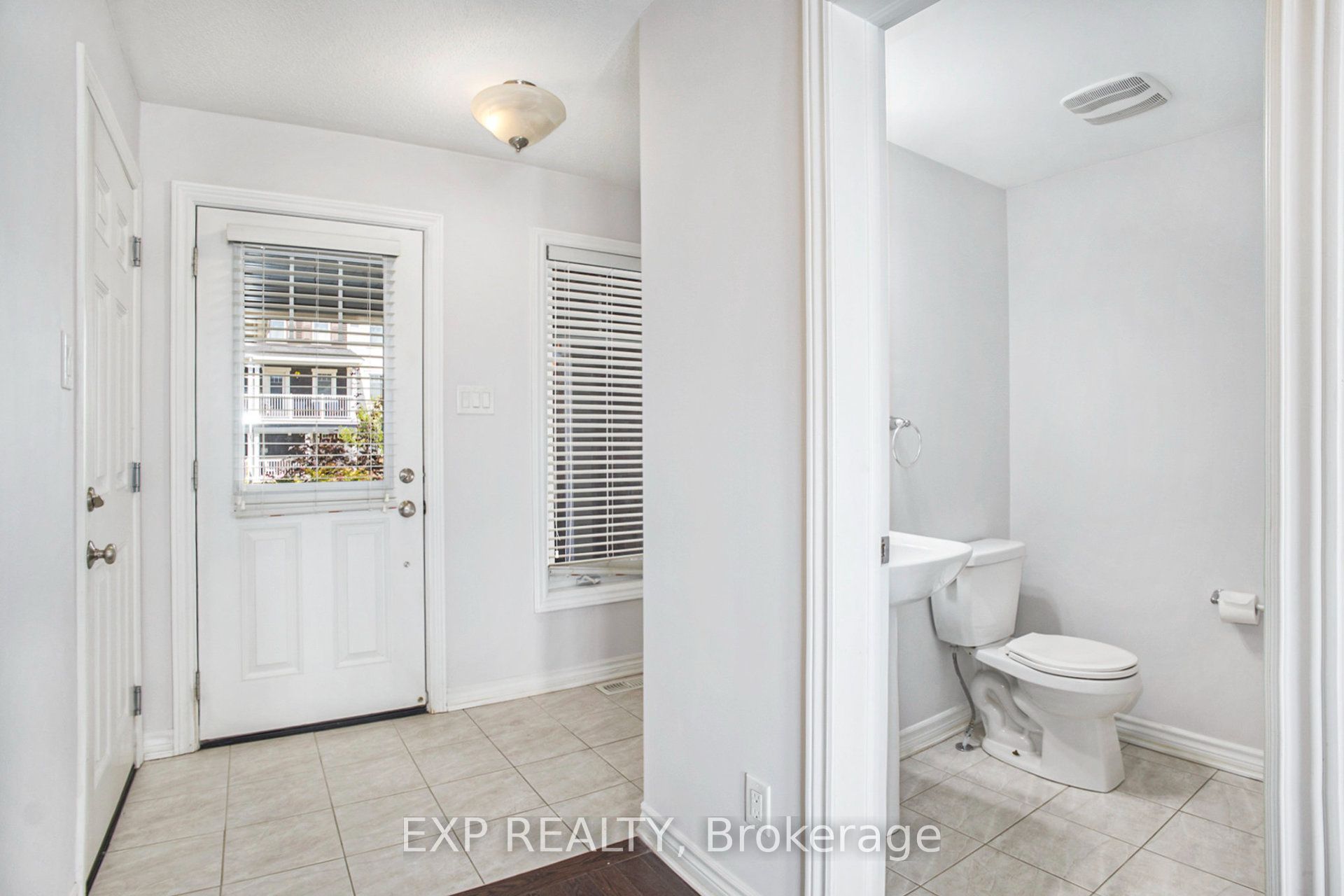 331 Willow Aster Circle, Orleans - Cumberland and Area, ON K4A 3T9 photo 2
