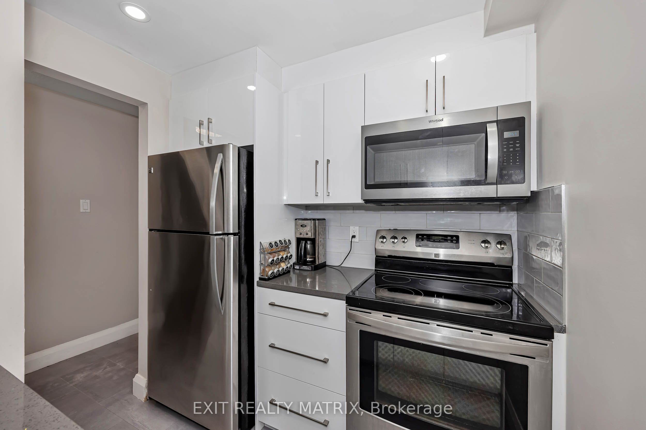 6532 Bilberry Drive 206, Orleans - Convent Glen and Area, ON K1C 4N9 photo 3