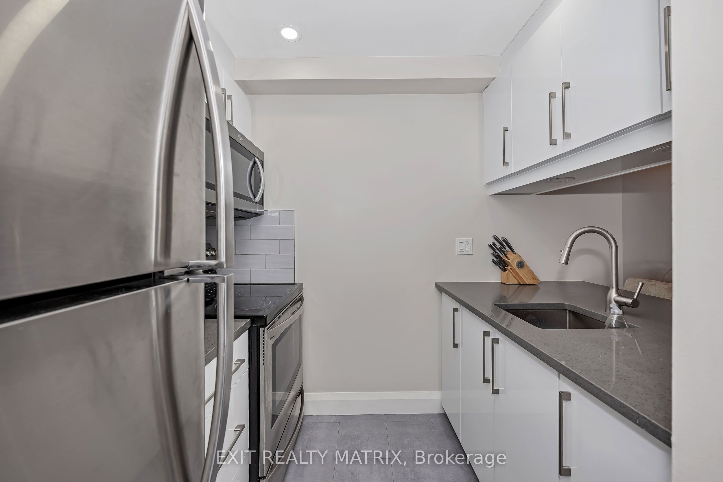 6532 Bilberry Drive 206, Orleans - Convent Glen and Area, ON K1C 4N9 photo 4