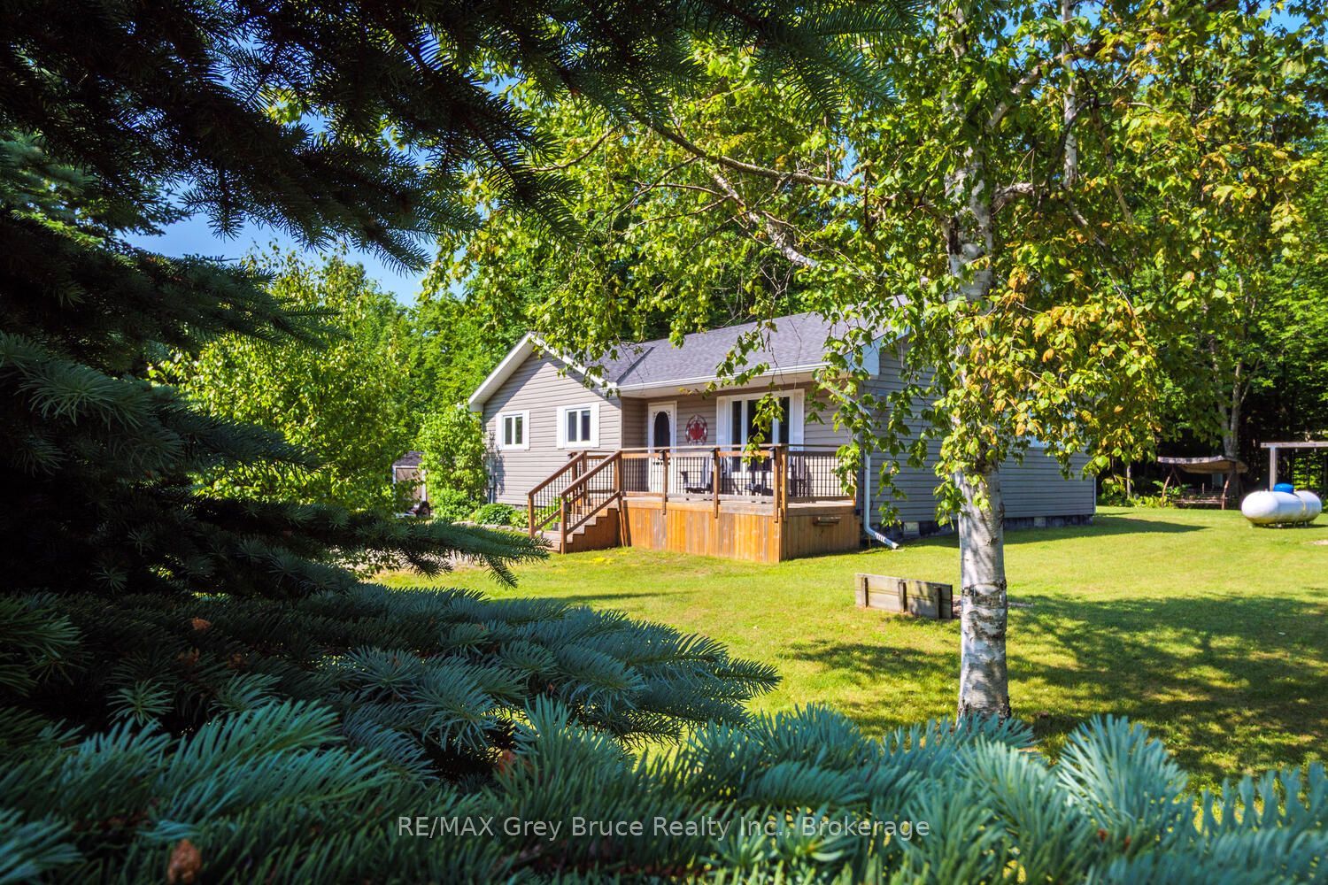 32 Sugarbush Road, South Bruce Peninsula, ON N0H 2G0